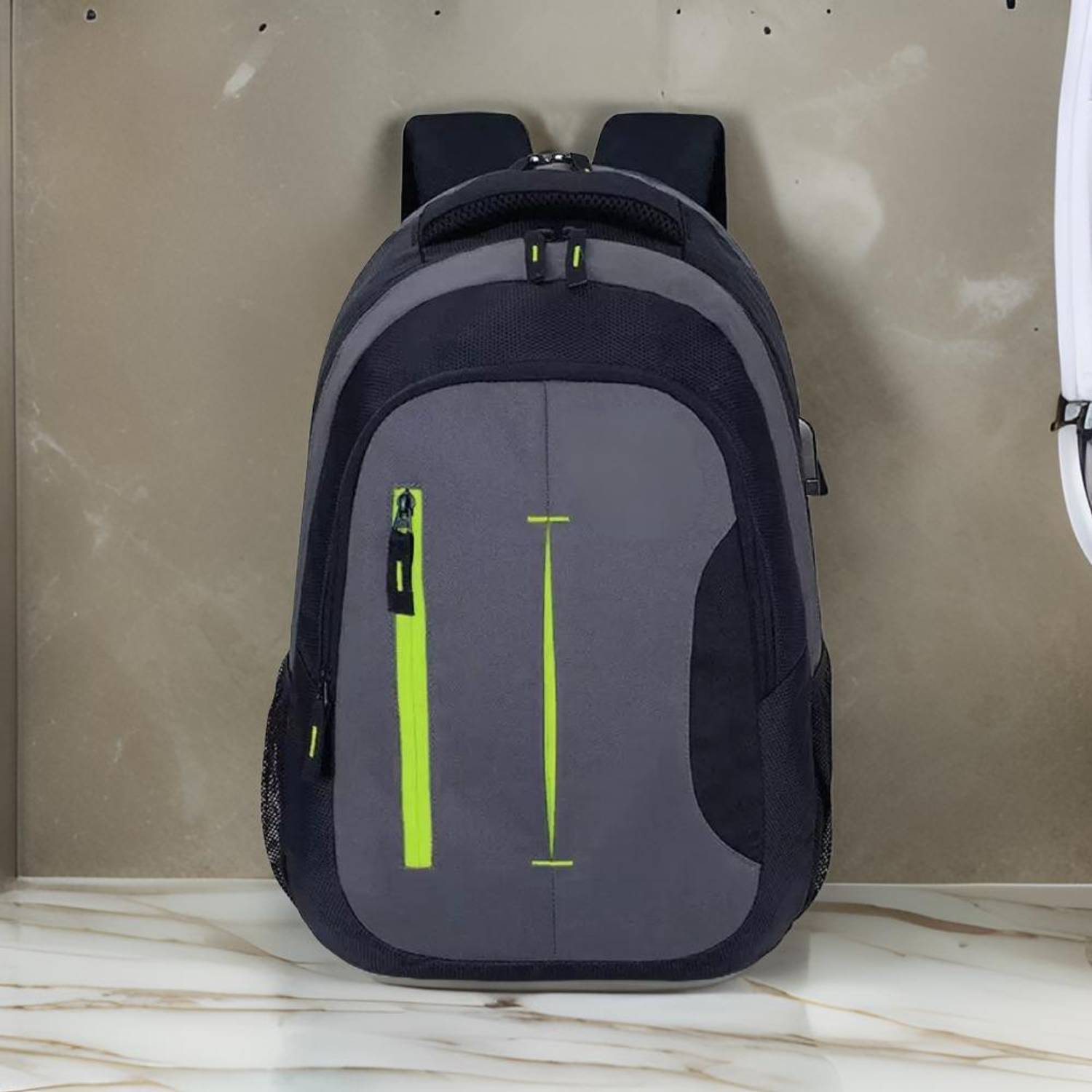 Vokan 30L Laptop Backpack Black - Image 2