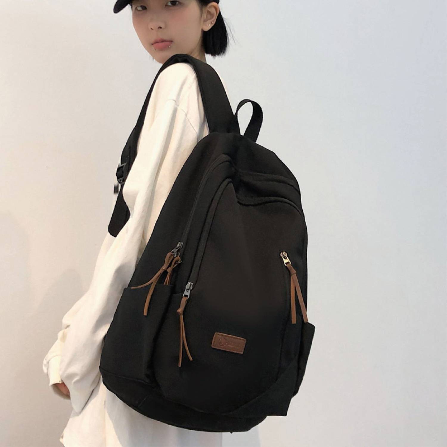 Tinytot SB249_01 30L Unisex Backpack - Image 2