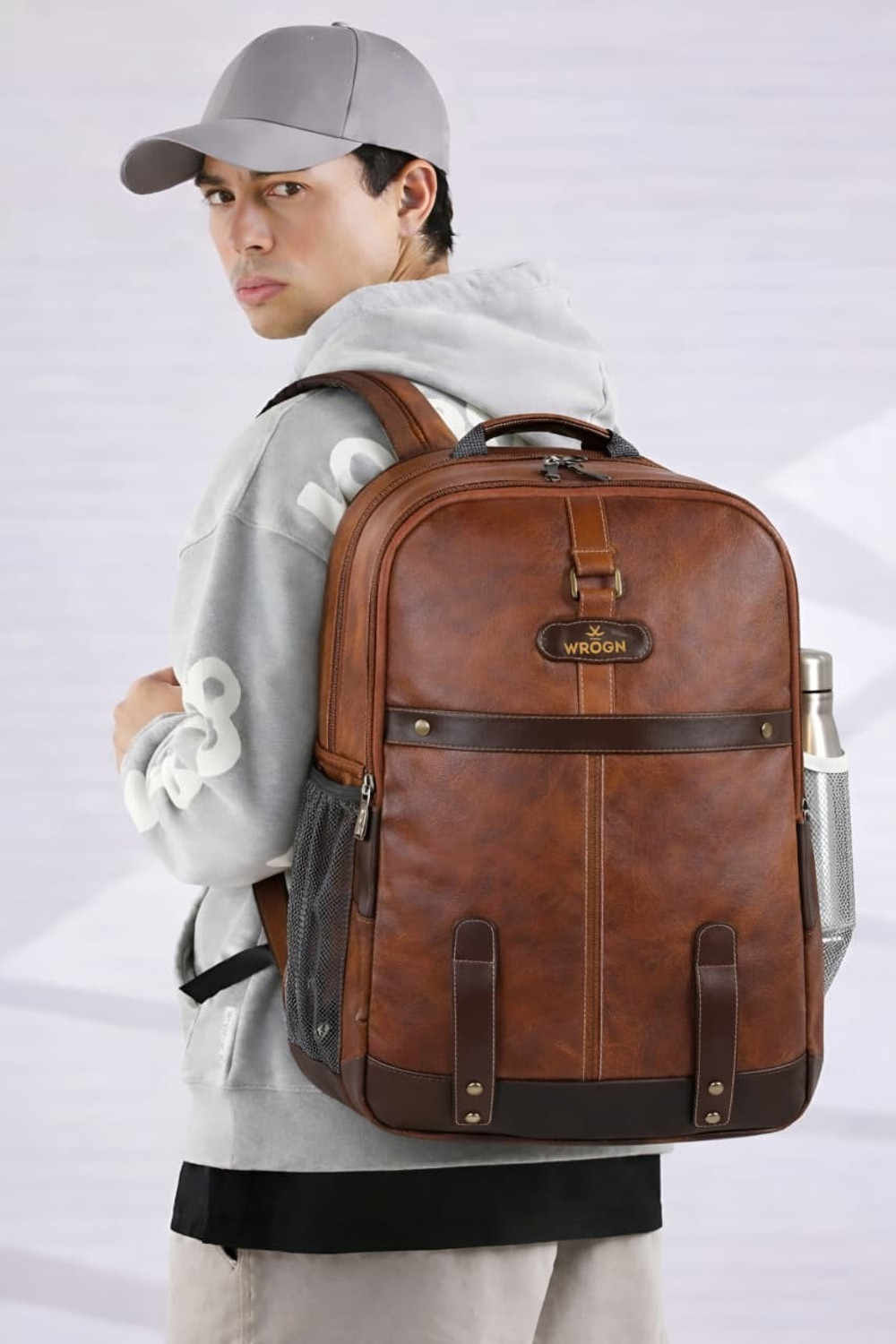 Image of WROGN Large 40L Laptop Backpack Leather Vintage without Anti Theft 40 L Laptop Backpack