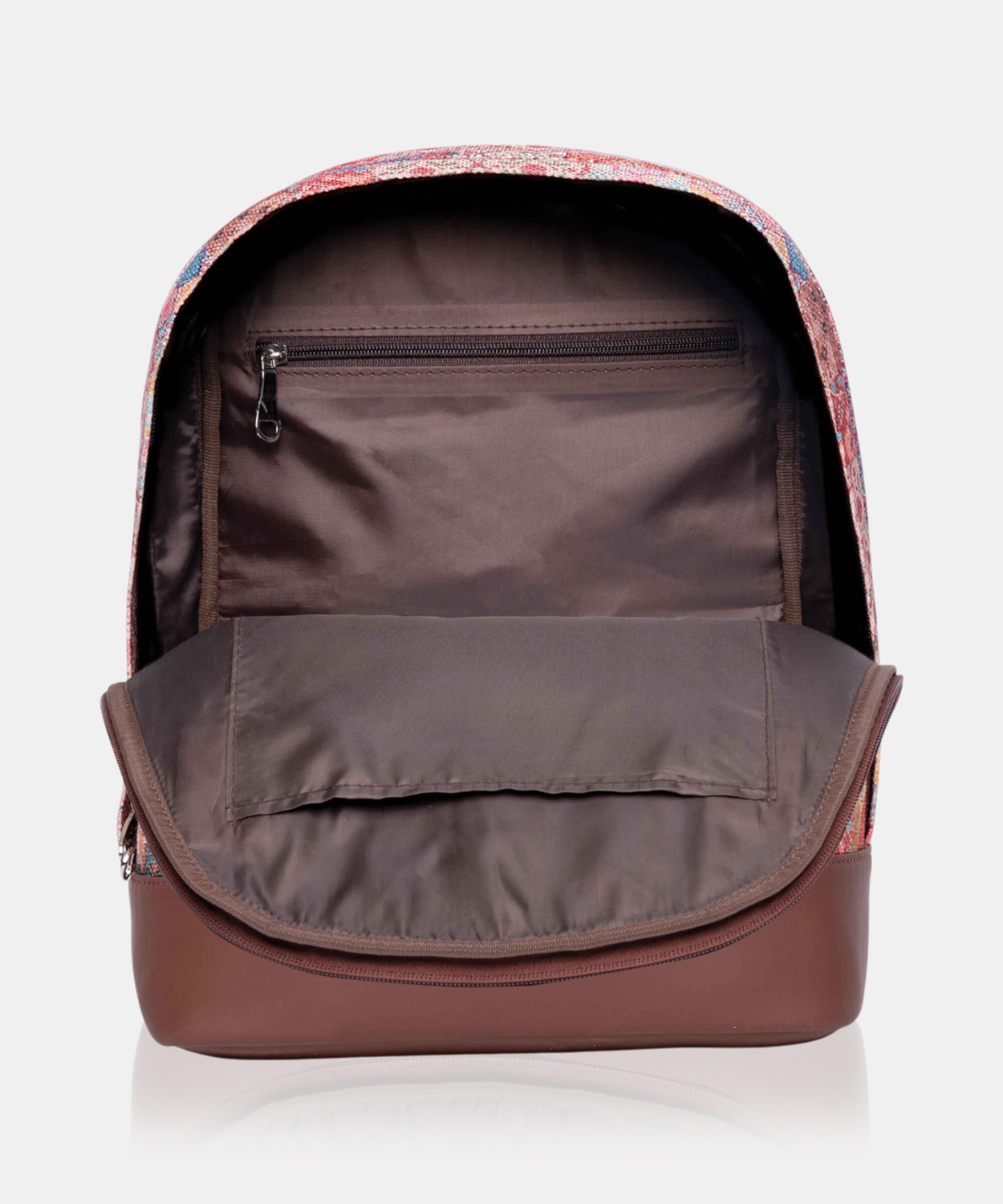 Image of ZOUK Kutch Gamthi Dome Daypack 12 L Backpack