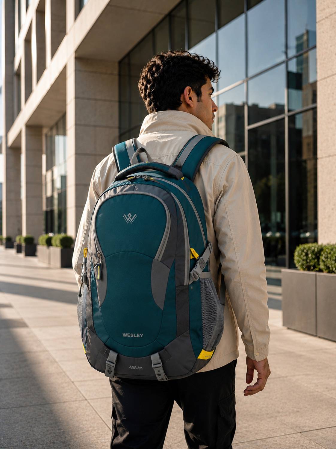 WESLEY Unisex Travel Rucksack hiking bag with Raincover & internal organiser 45 L Laptop Backpack