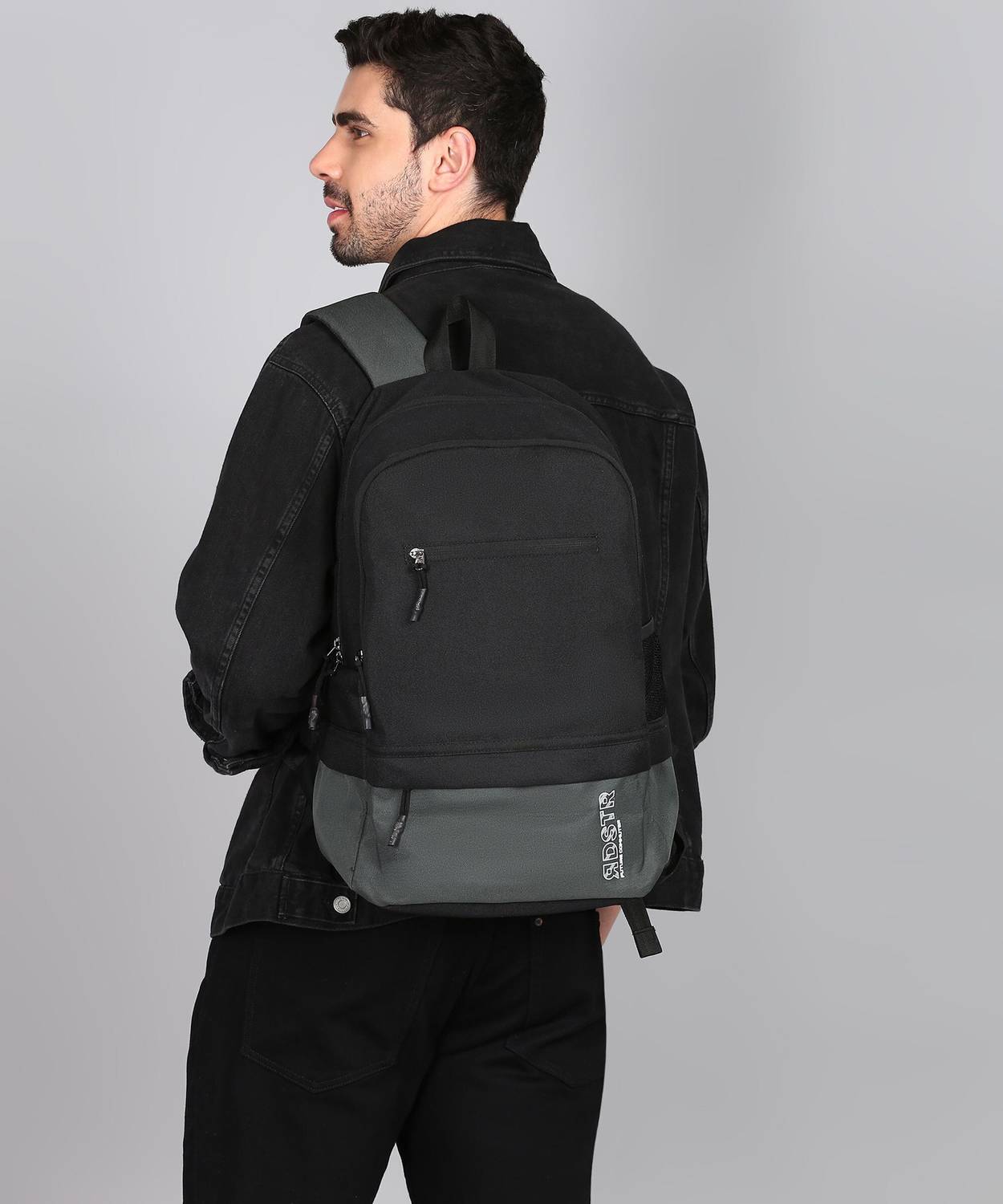 Roadster 33L Unisex Casual Backpack - Image 4