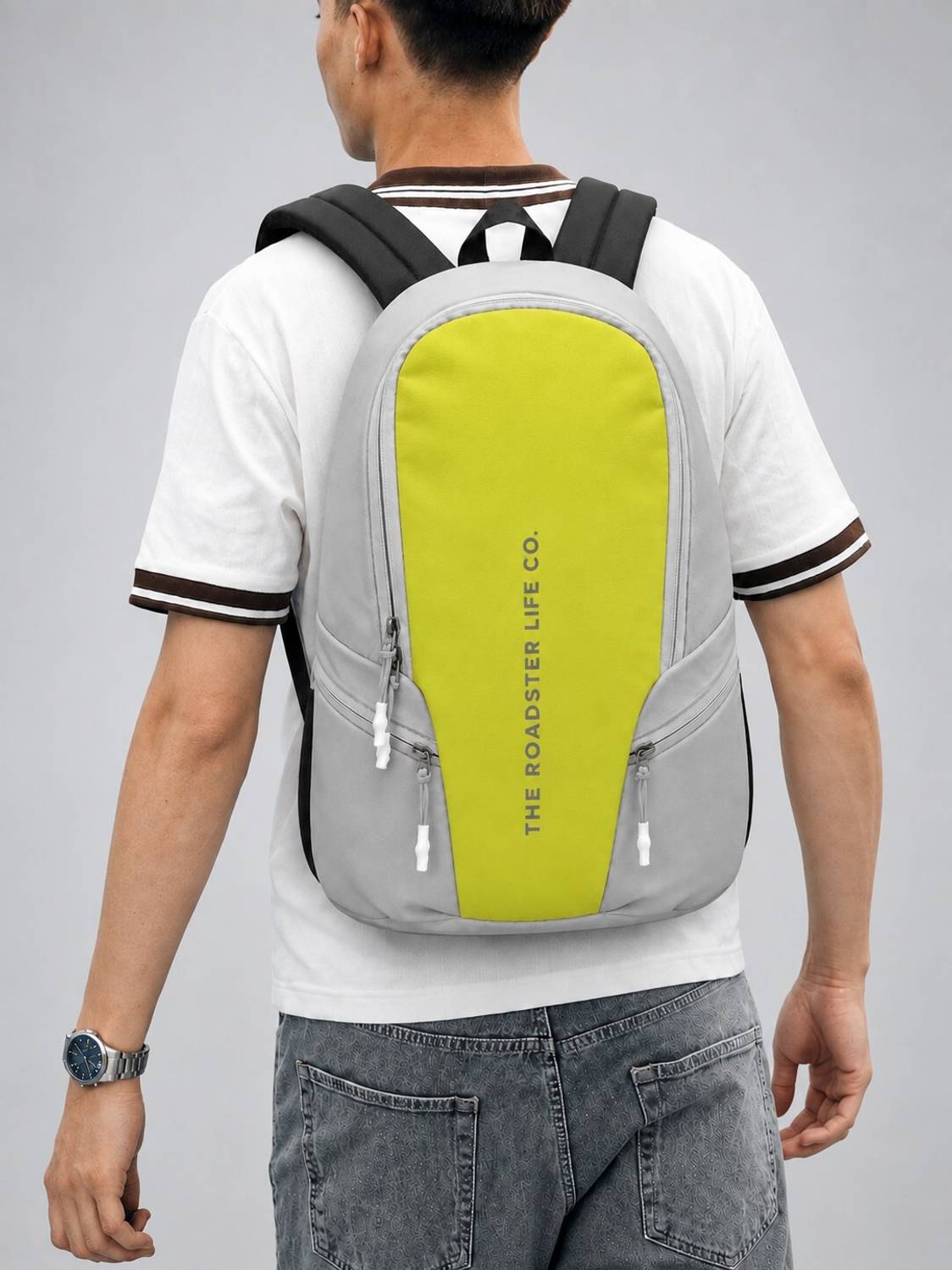 Roadster Medium Daypack 23 L Backpack