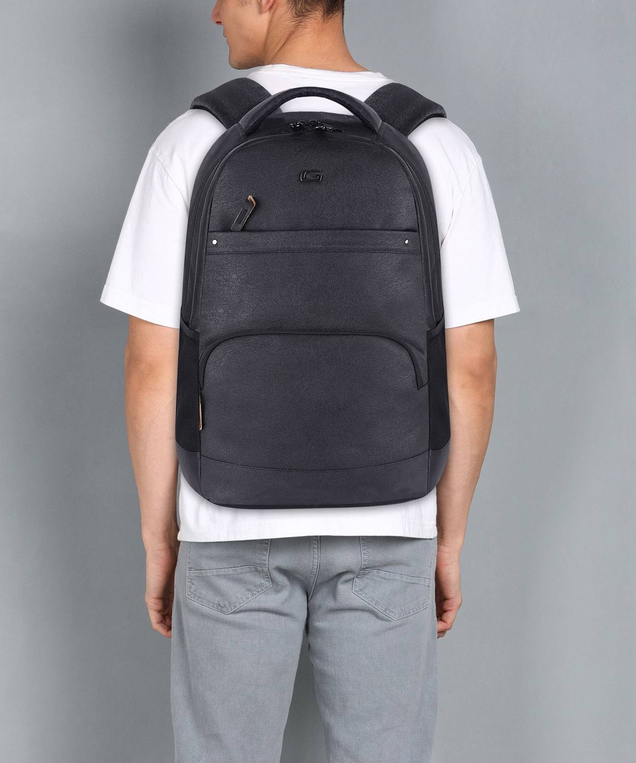 Gear Vintage 2 Leather 33L Laptop Backpack - Image 2
