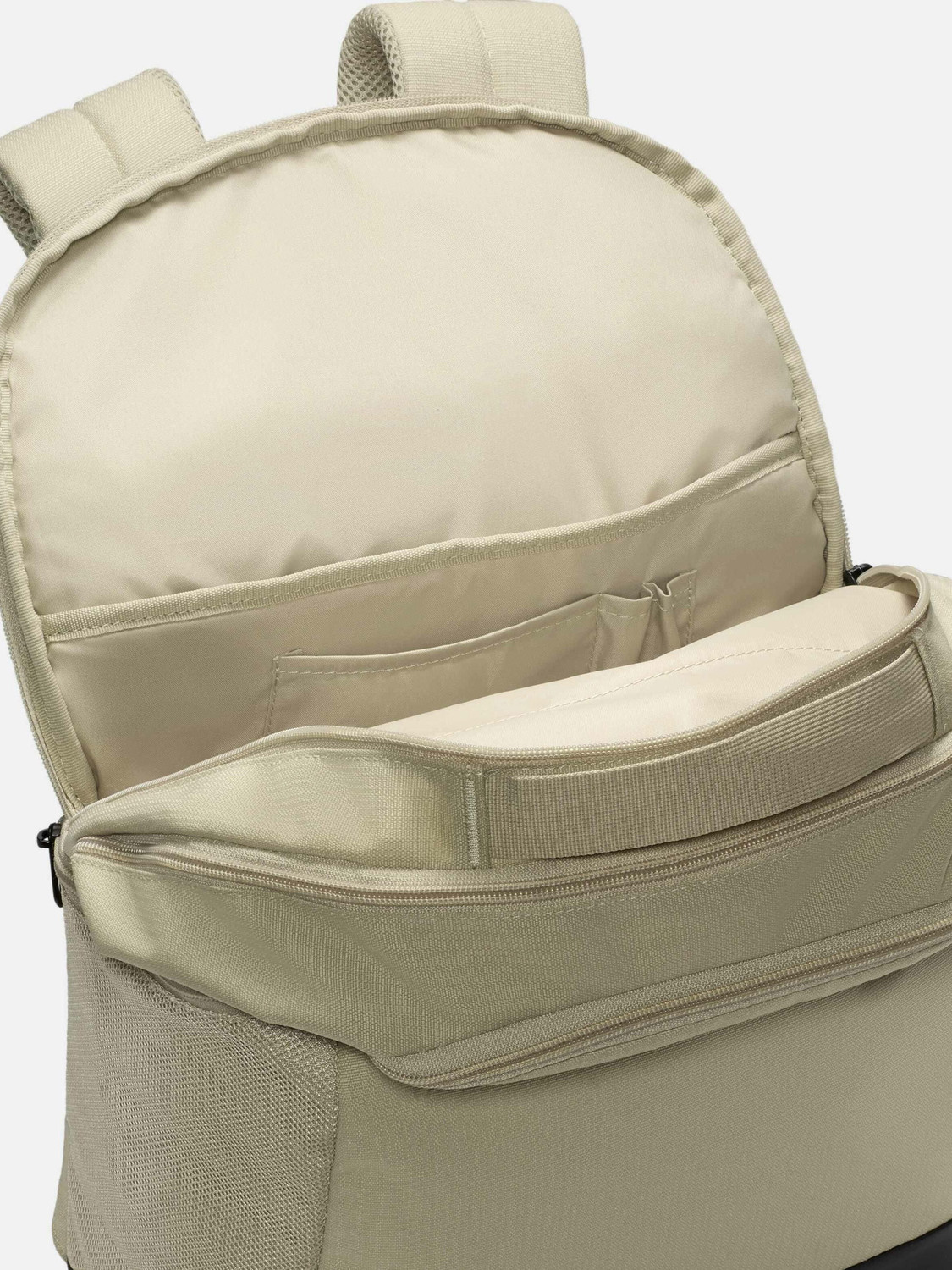 Image of NIKE Brasilia 9.5 24 L Backpack