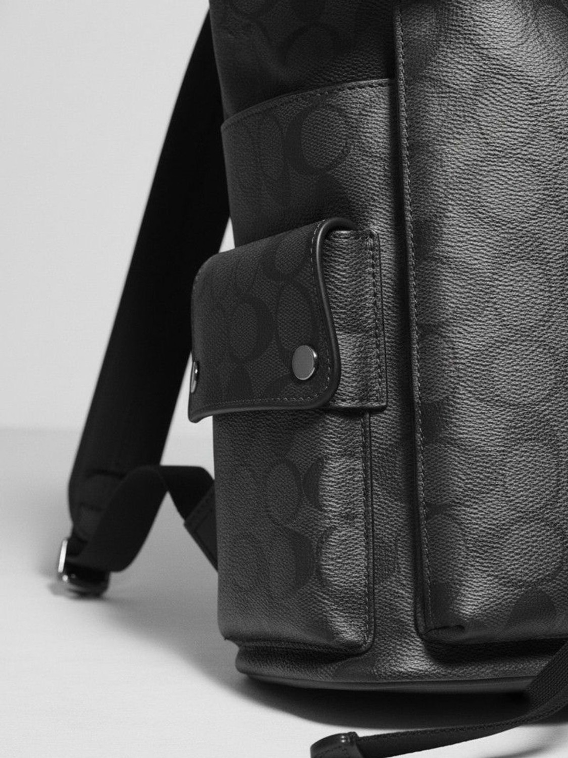 Image of Mast & Harbour Mast37906231 25 L Backpack