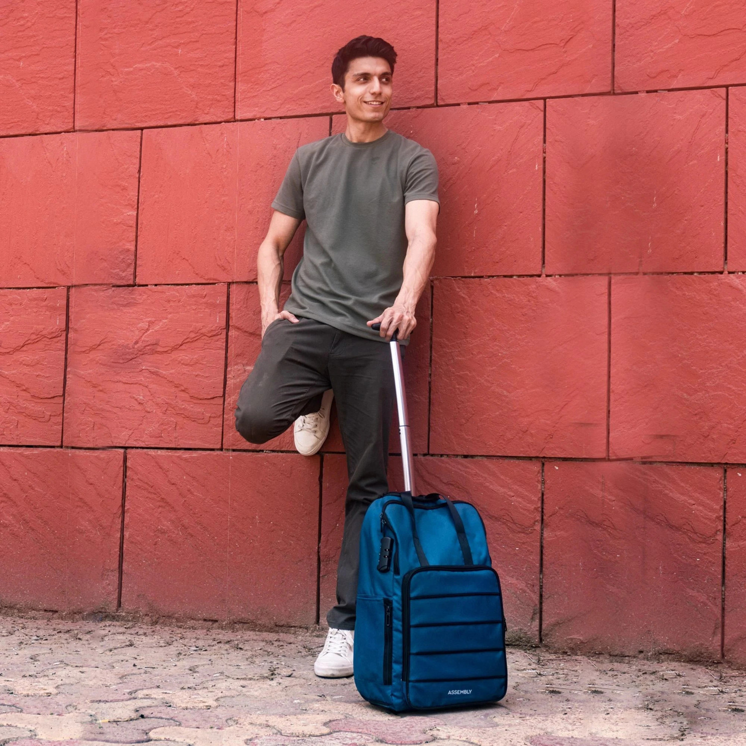 Image of Assembly Premium Laptop Trolley Roller Case - Two wheels - USB Charging Port 30 L Trolley Backpack