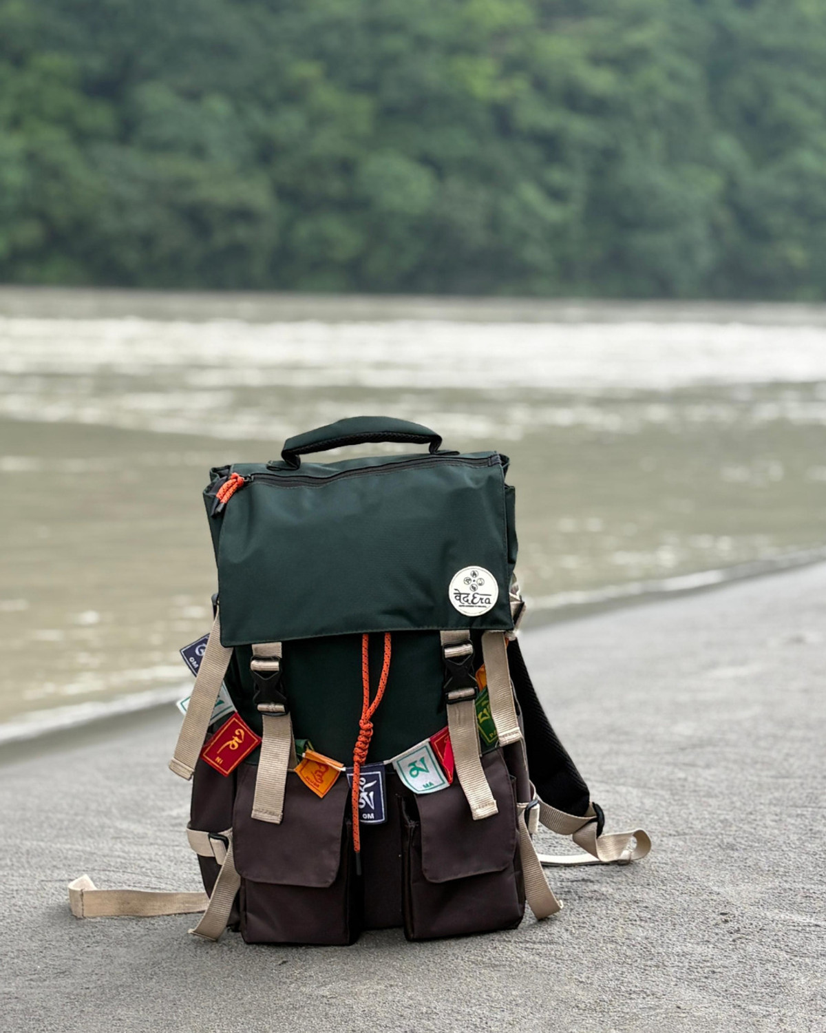 Image of Vedera MILITARY GREEN 35 L Backpack