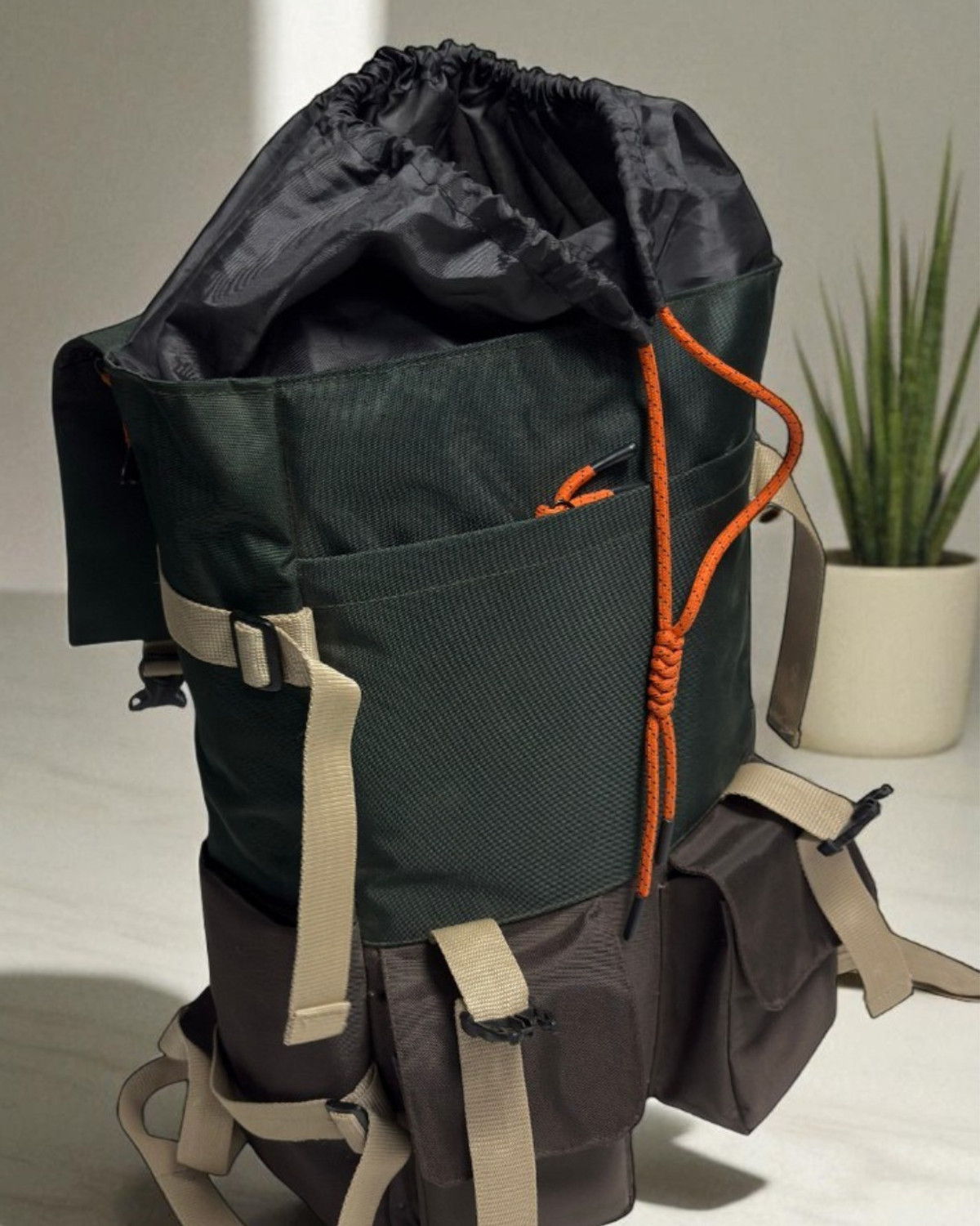 Image of Vedera MILITARY GREEN 35 L Backpack