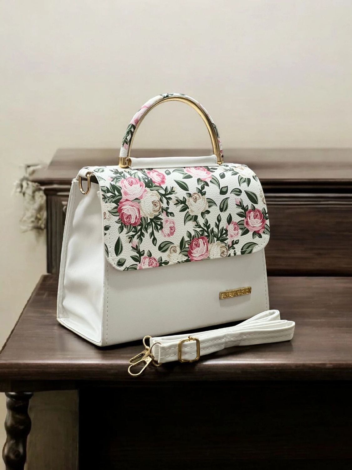 Image of Fine Design FLOWER Sling Bag