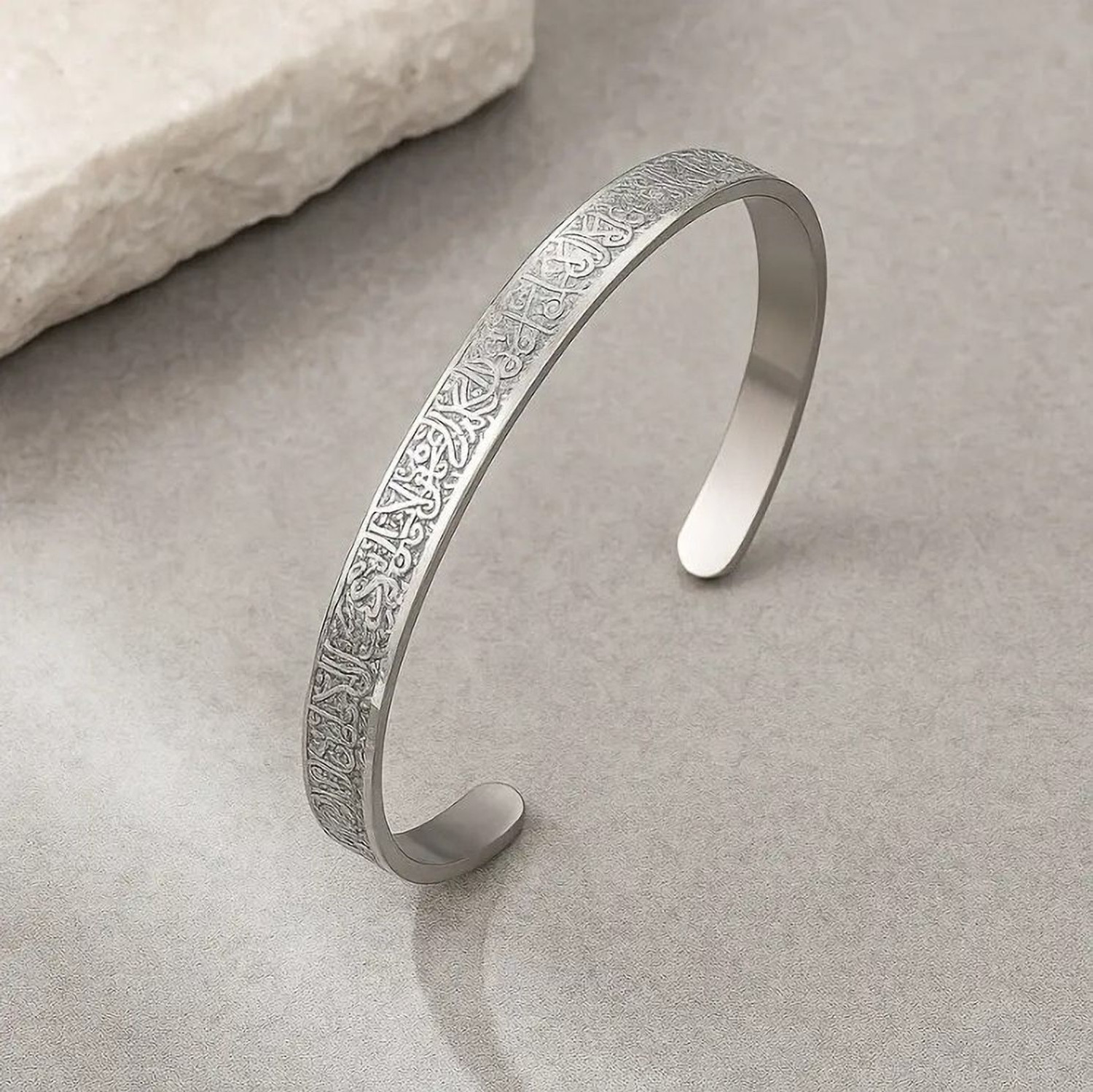 Image of kazare Alloy Cuff