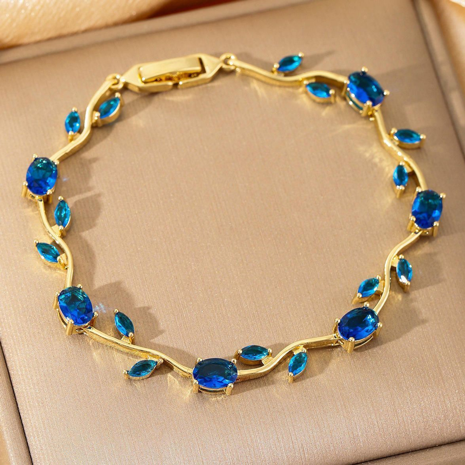 Image of Inites Crystal, Stainless Steel Zircon Gold-plated Bracelet
