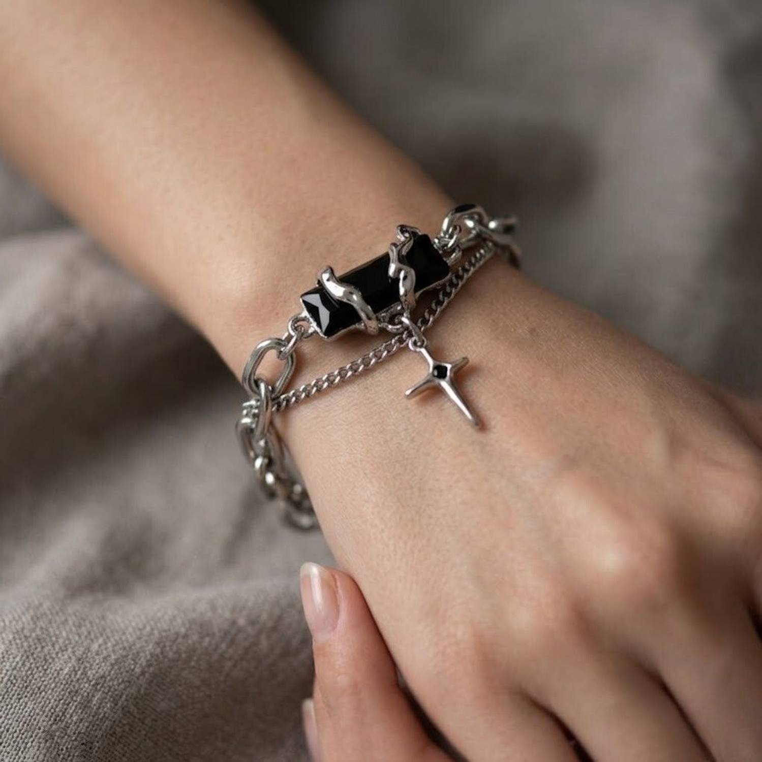 Nidhi Emporium Alloy Rhodium Bracelet - Image 5