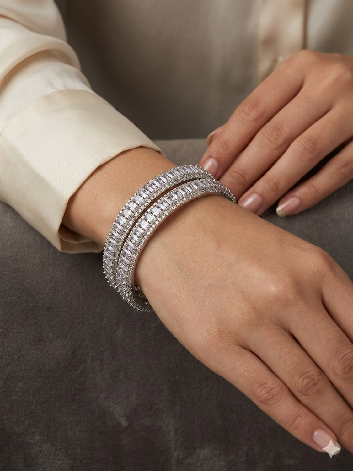 Image of aarnaa Alloy Silver Bangle Set