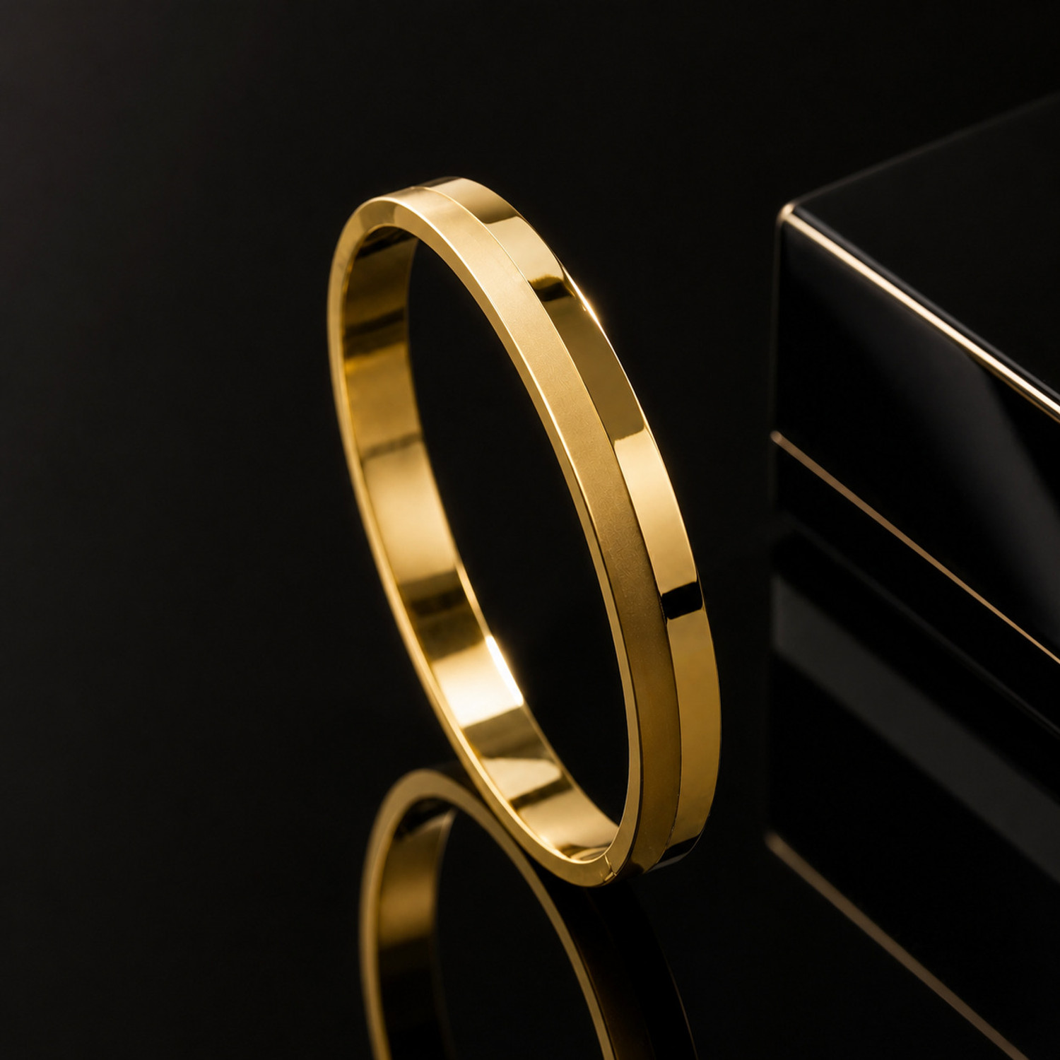 Image of FEEDNIX Stainless Steel Gold-plated Kada