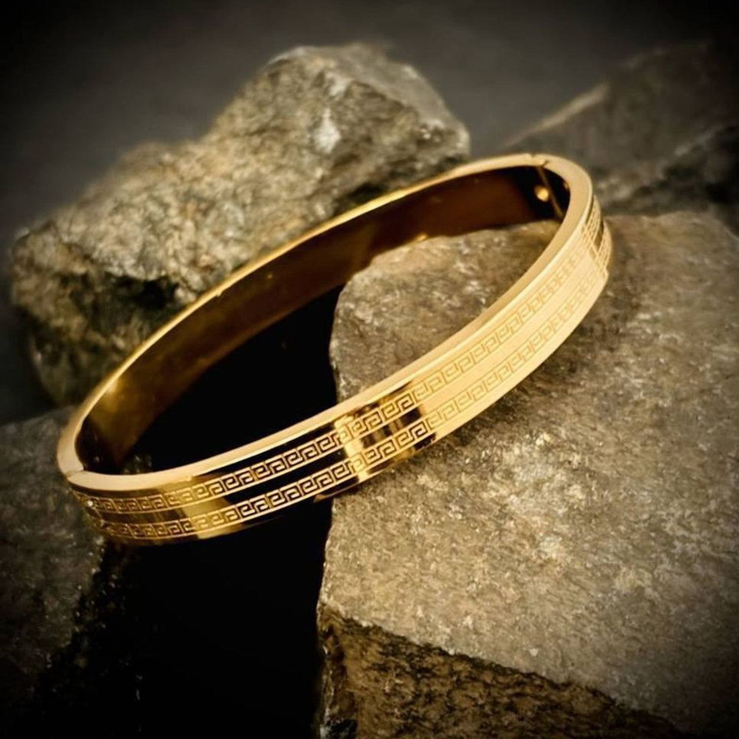 Image of GKKAKADIYA Stainless Steel Gold-plated Kada