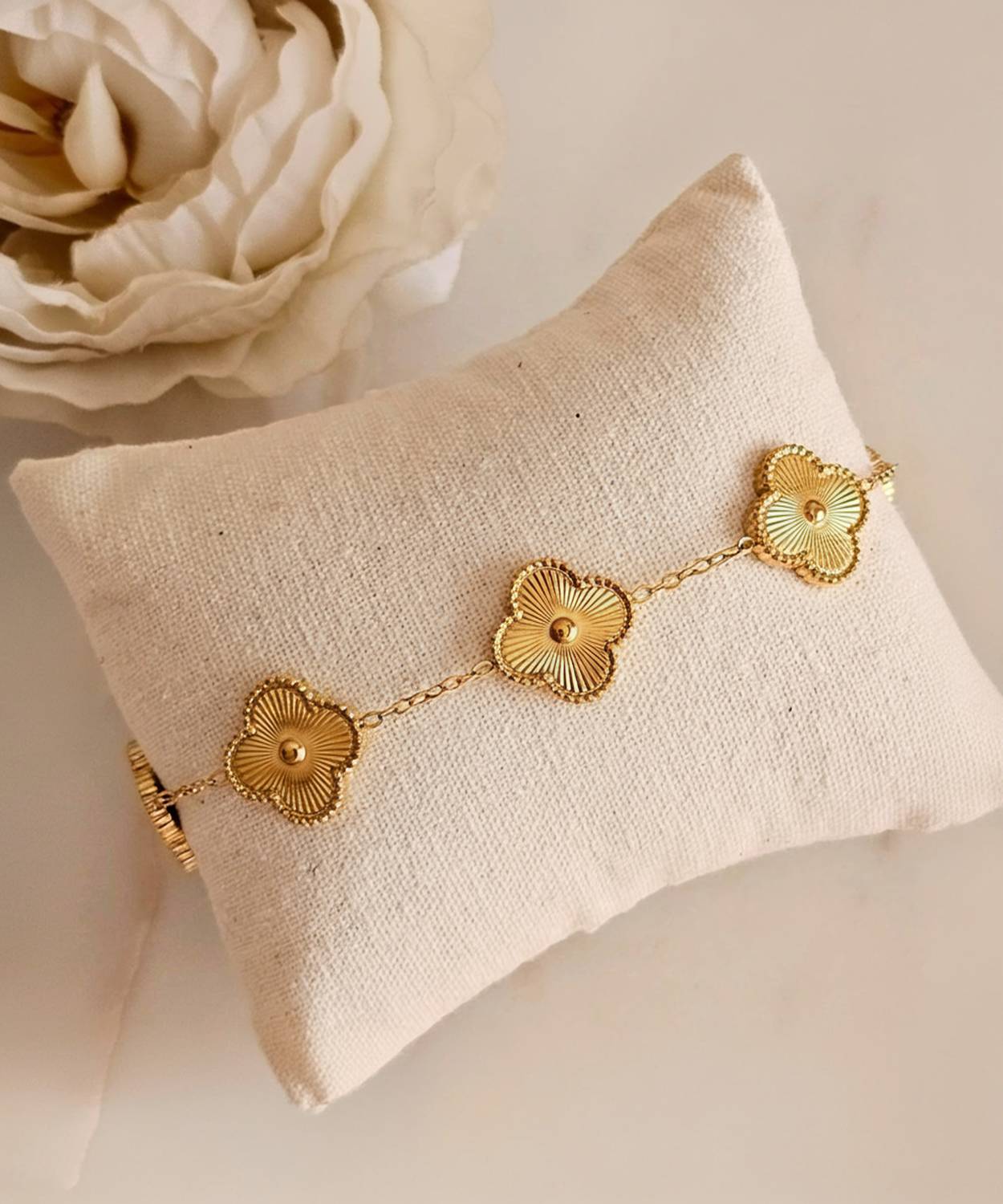 Bauble Cluster Stainless Steel Gold-plated Charm Bracelet