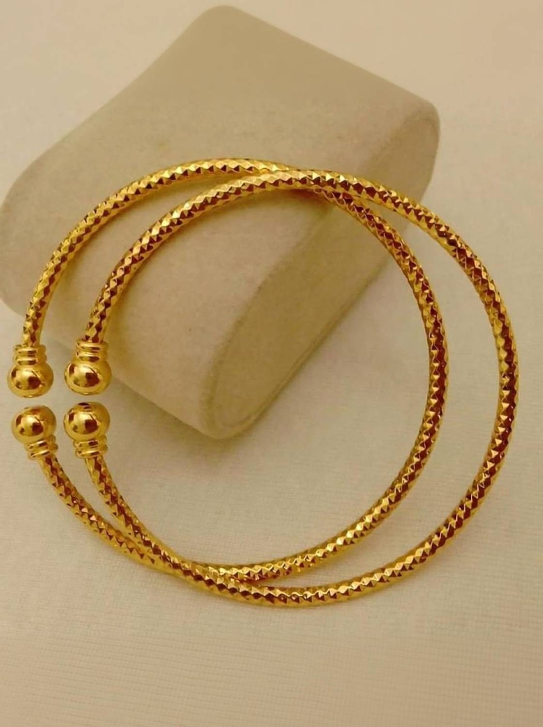 Aadrikvaibes Brass Gold-plated Bangle Set