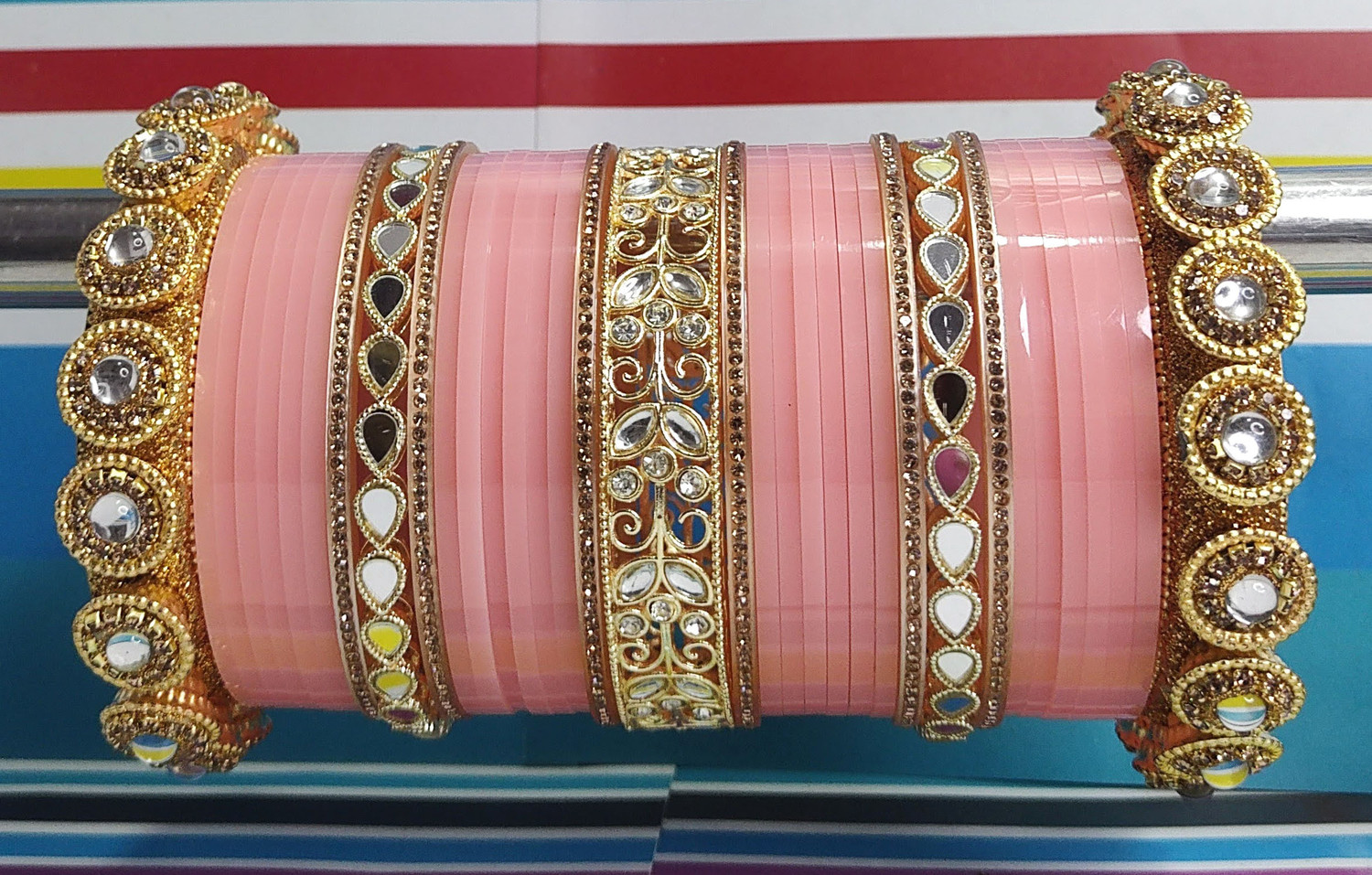 Image of oms Plastic Chudas