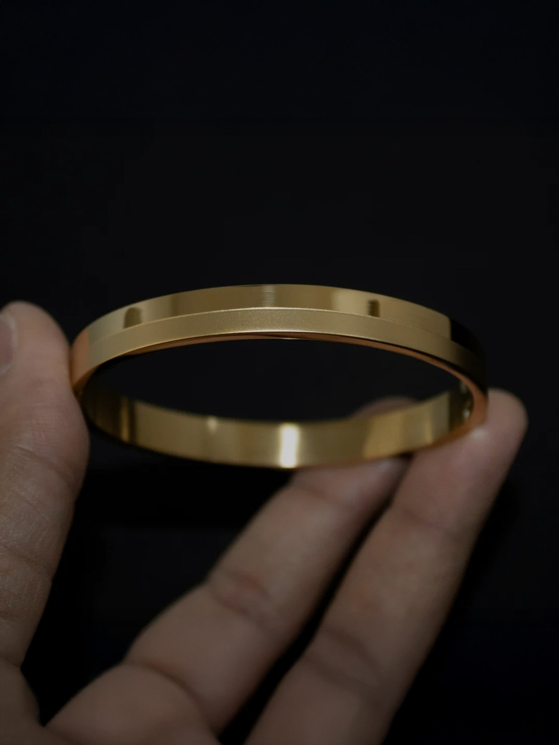 Image of FEEDNIX Stainless Steel Gold-plated Kada