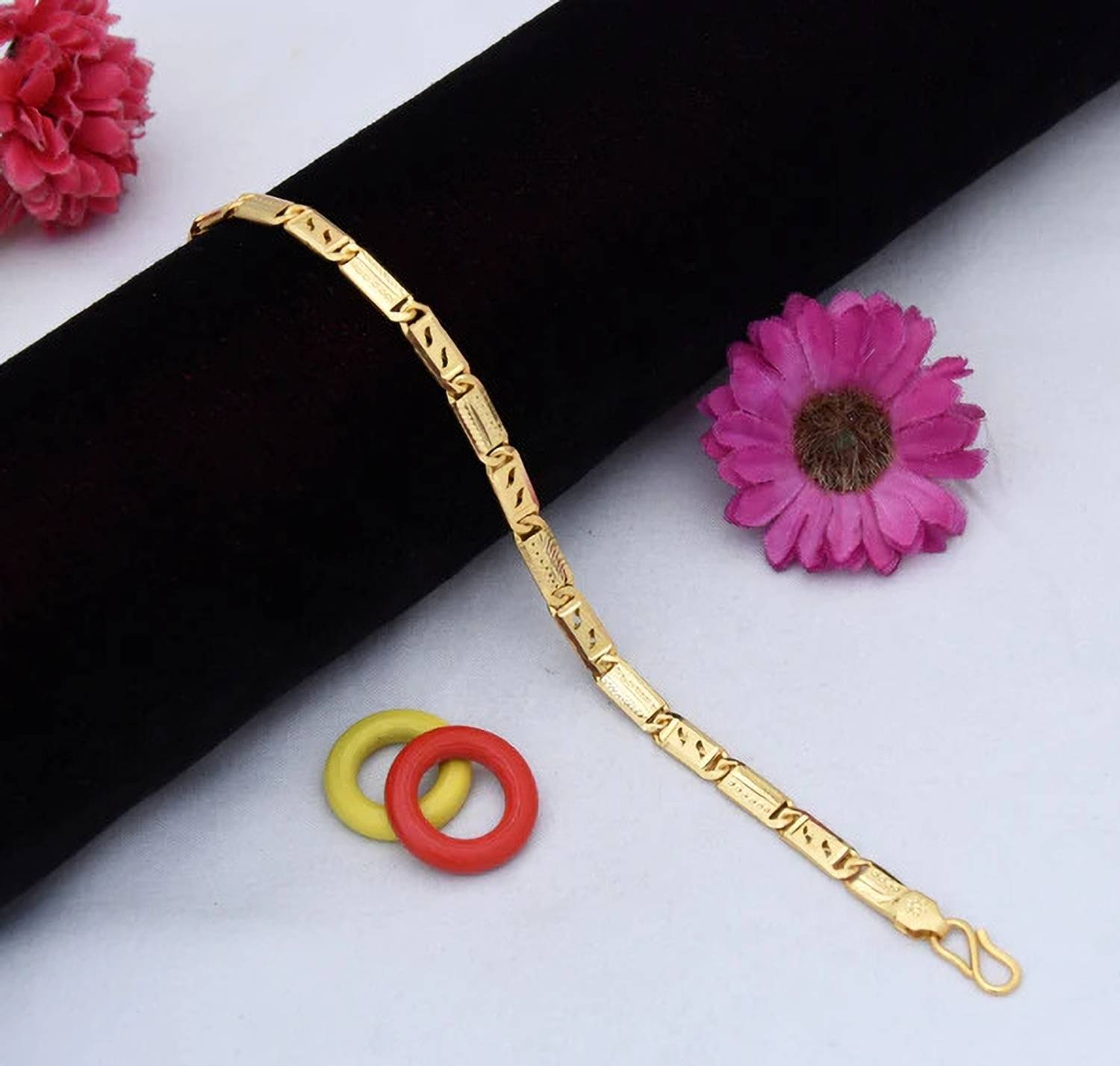 LASAVAMON Brass Gold-plated Bracelet - Image 4