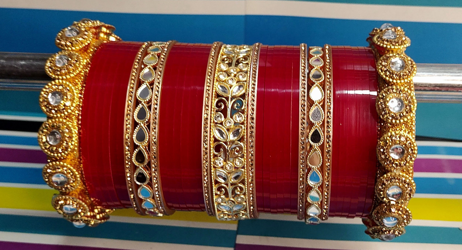 Image of oms Plastic Chudas