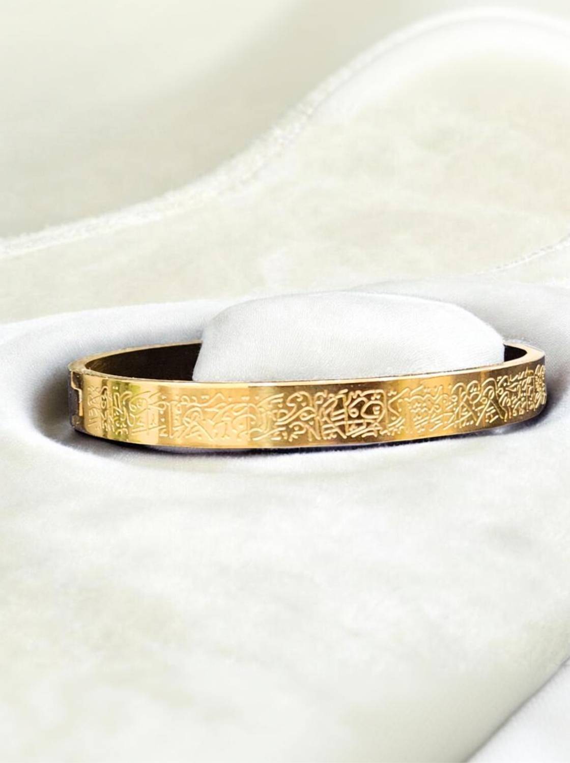 AjaraGems Stainless Steel Gold-plated Bracelet - Image 1