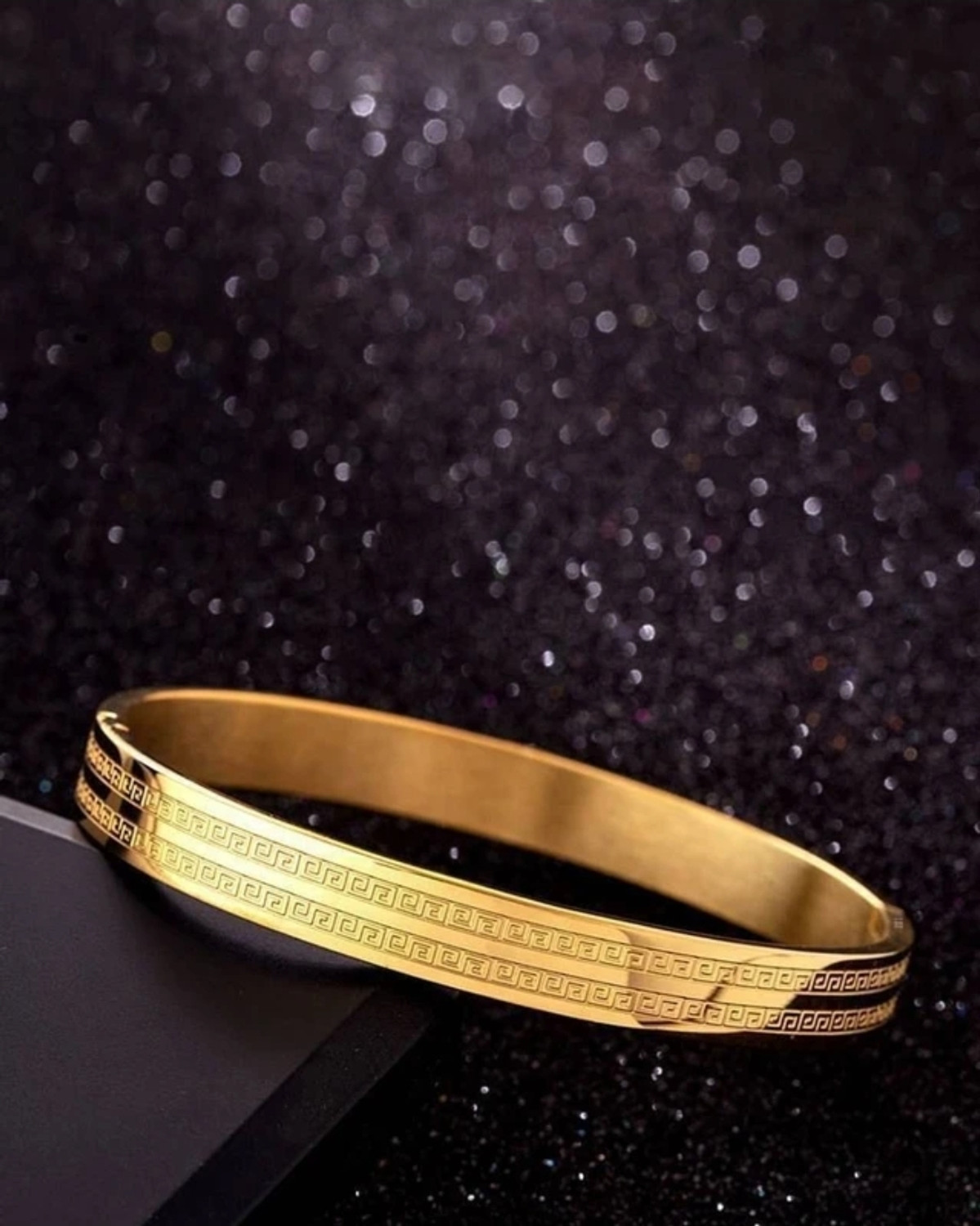 Image of FEEDNIX Stainless Steel Gold-plated Bracelet