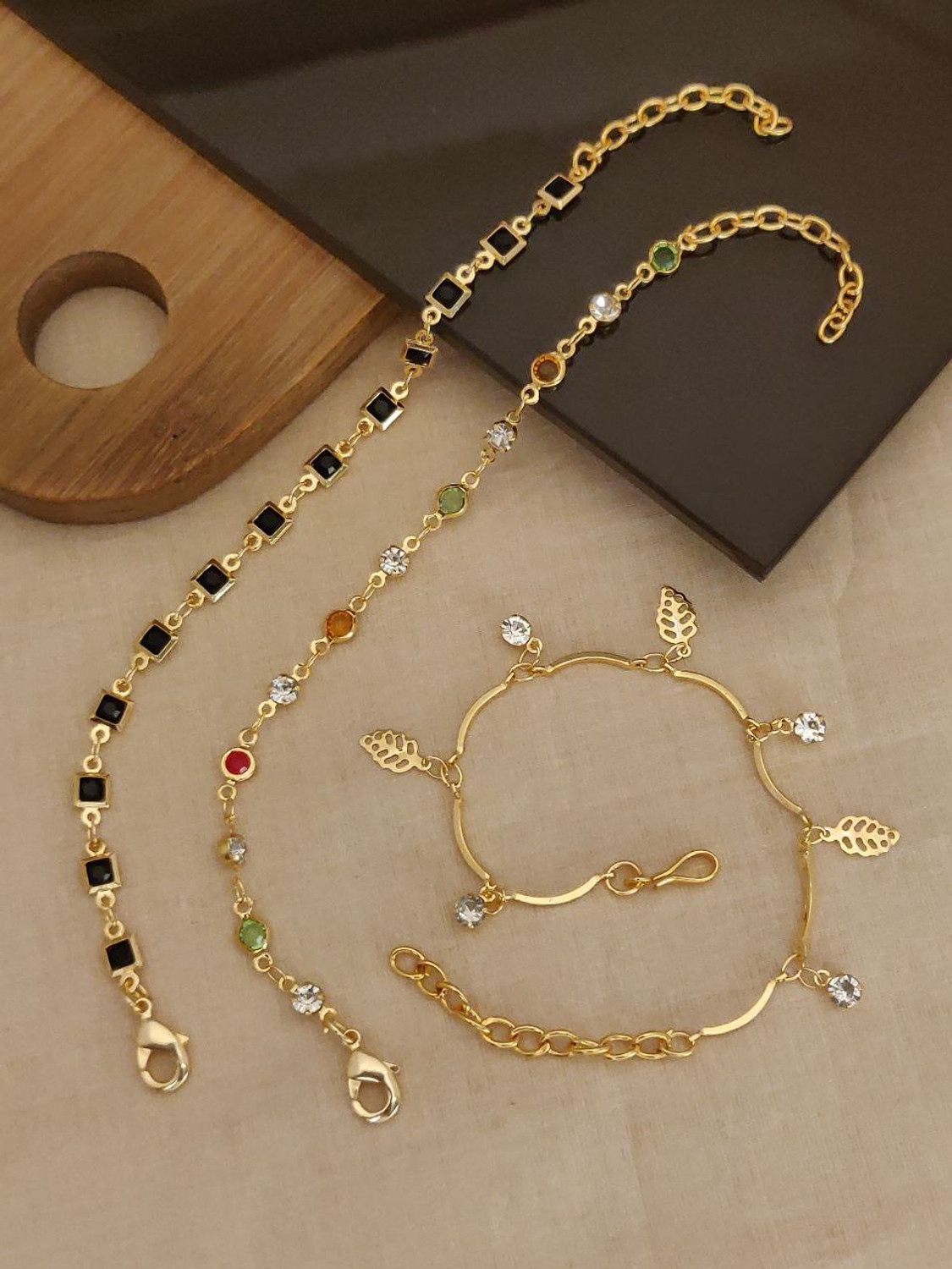 Image of suvarn palace Brass Agate Gold-plated Bracelet Set