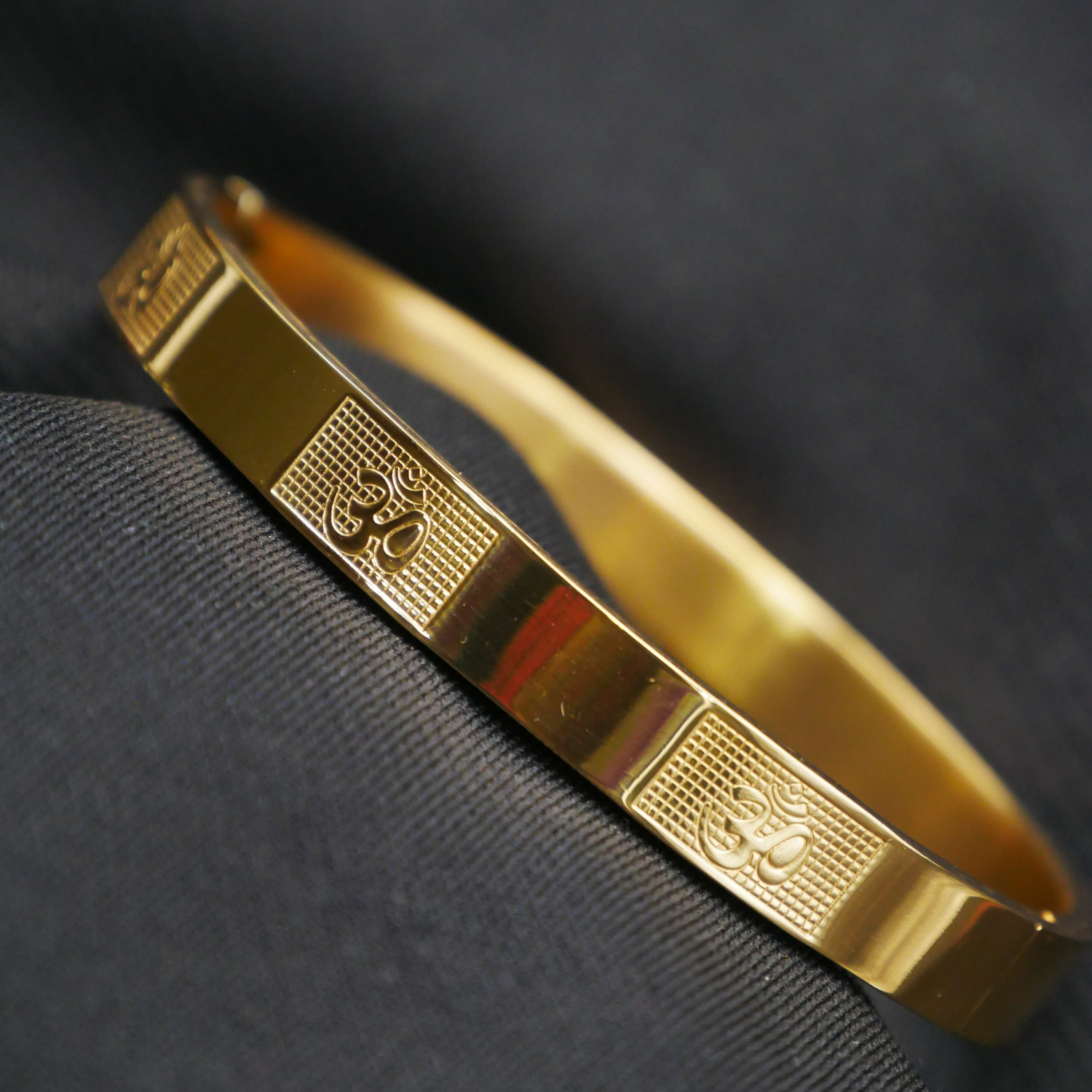 Image of Antico Stainless Steel Gold-plated Kada