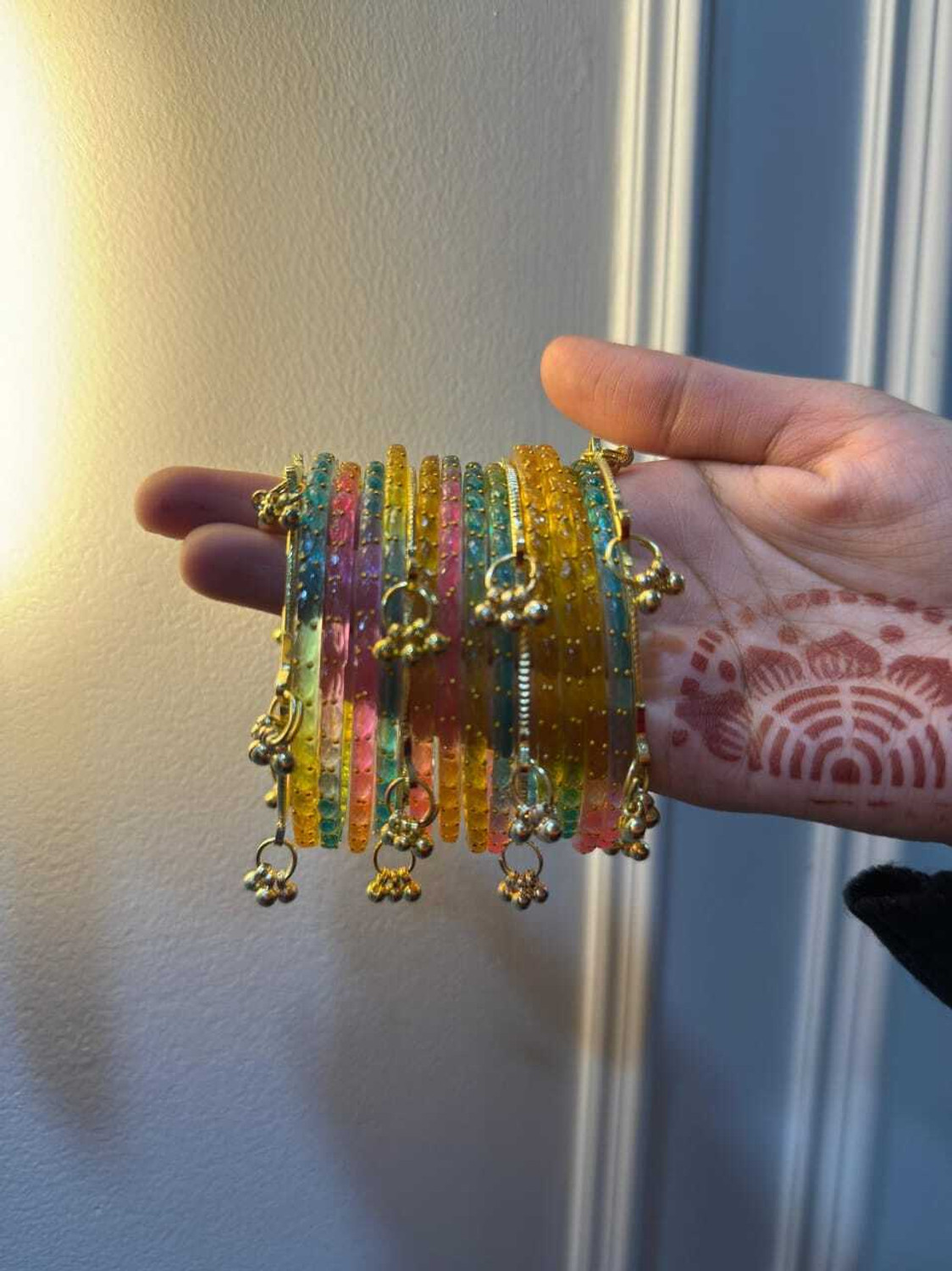 Image of NIRANJN Glass Beads Bangle Set