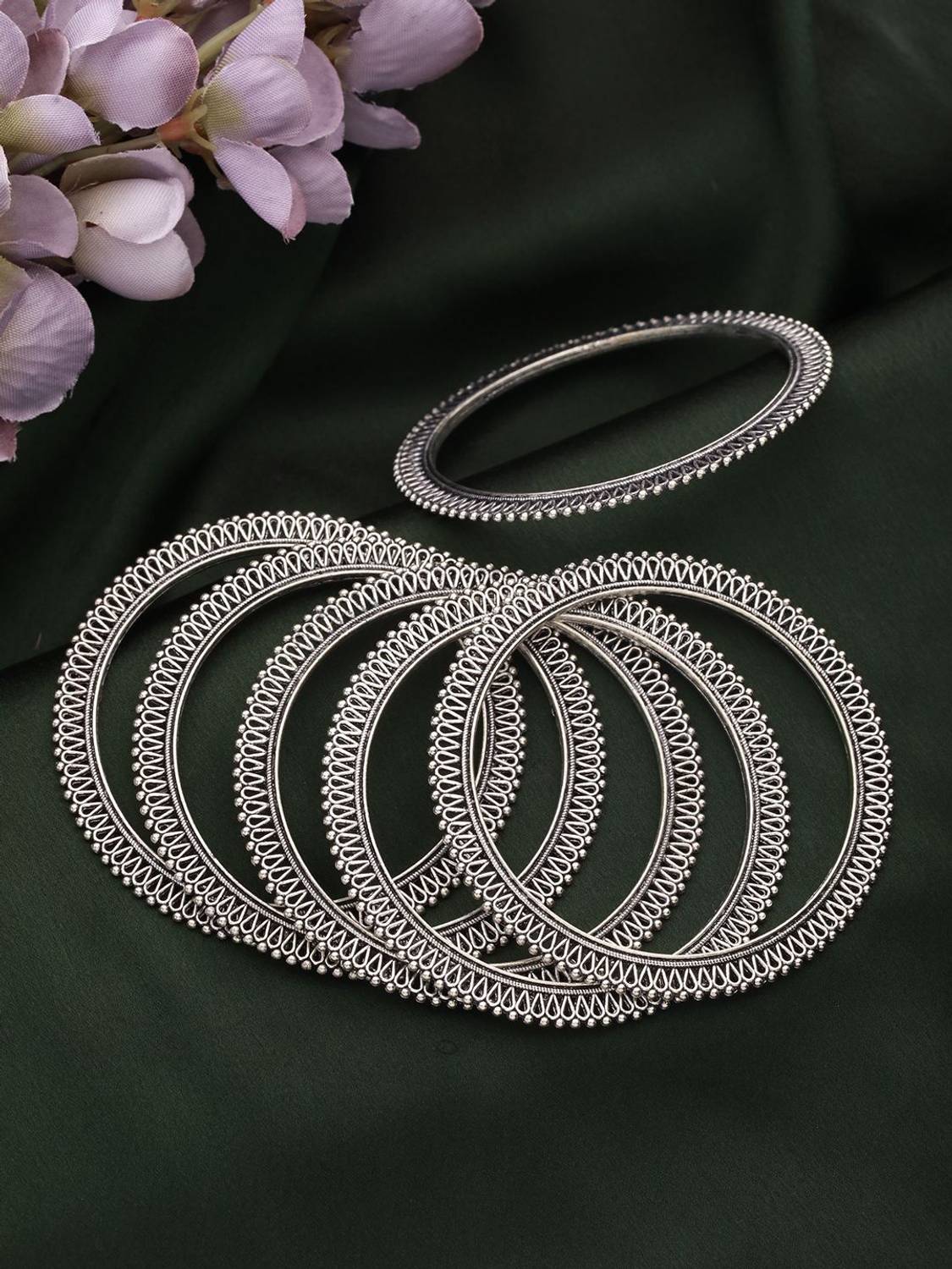 AATMANA Alloy Silver Bangle Set
