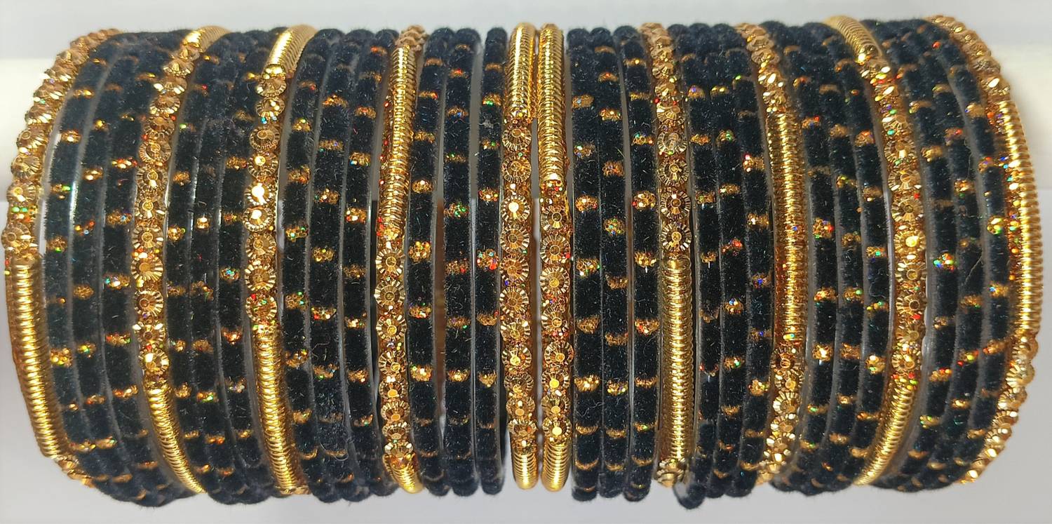 RADHA MOHAN EMPIRE Fabric, Glass Bangle Set