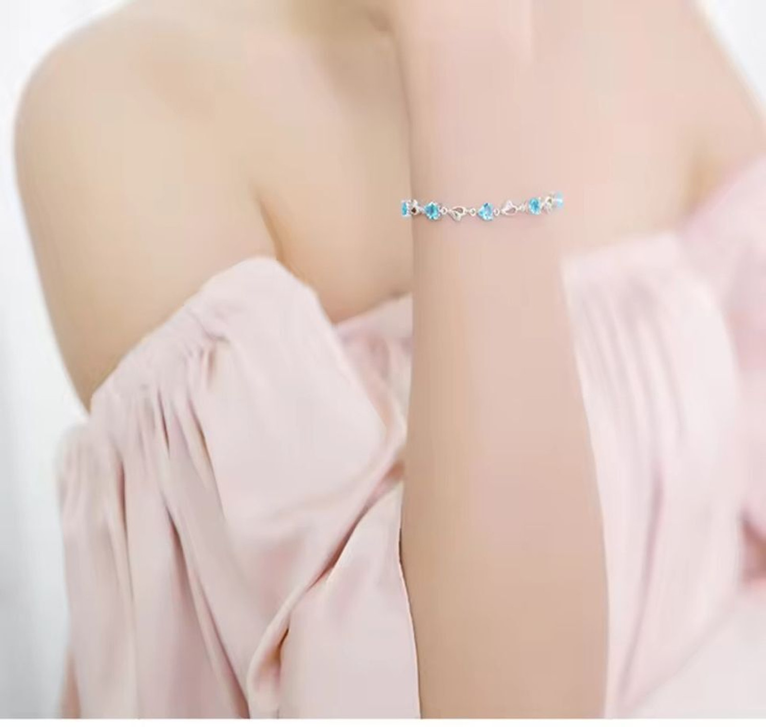 Image of Floky Alloy Silver Bracelet