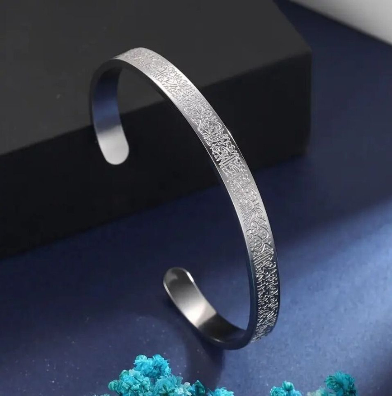 Image of kazare Alloy Cuff