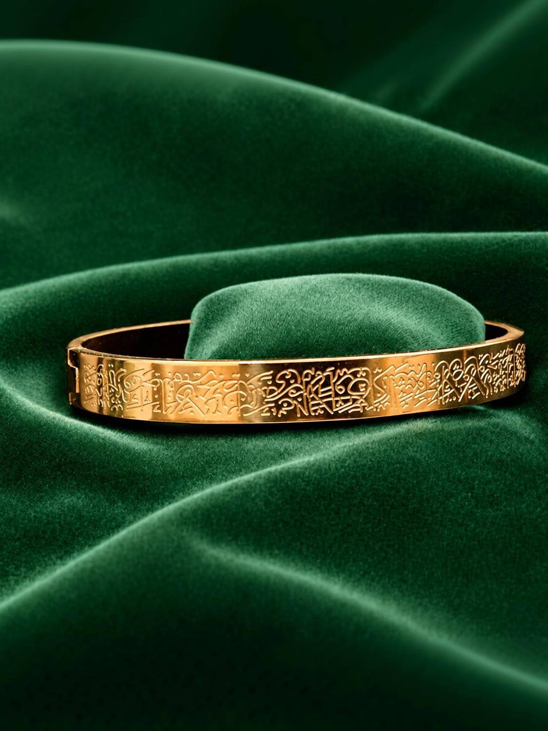AjaraGems Stainless Steel Gold-plated Bangle
