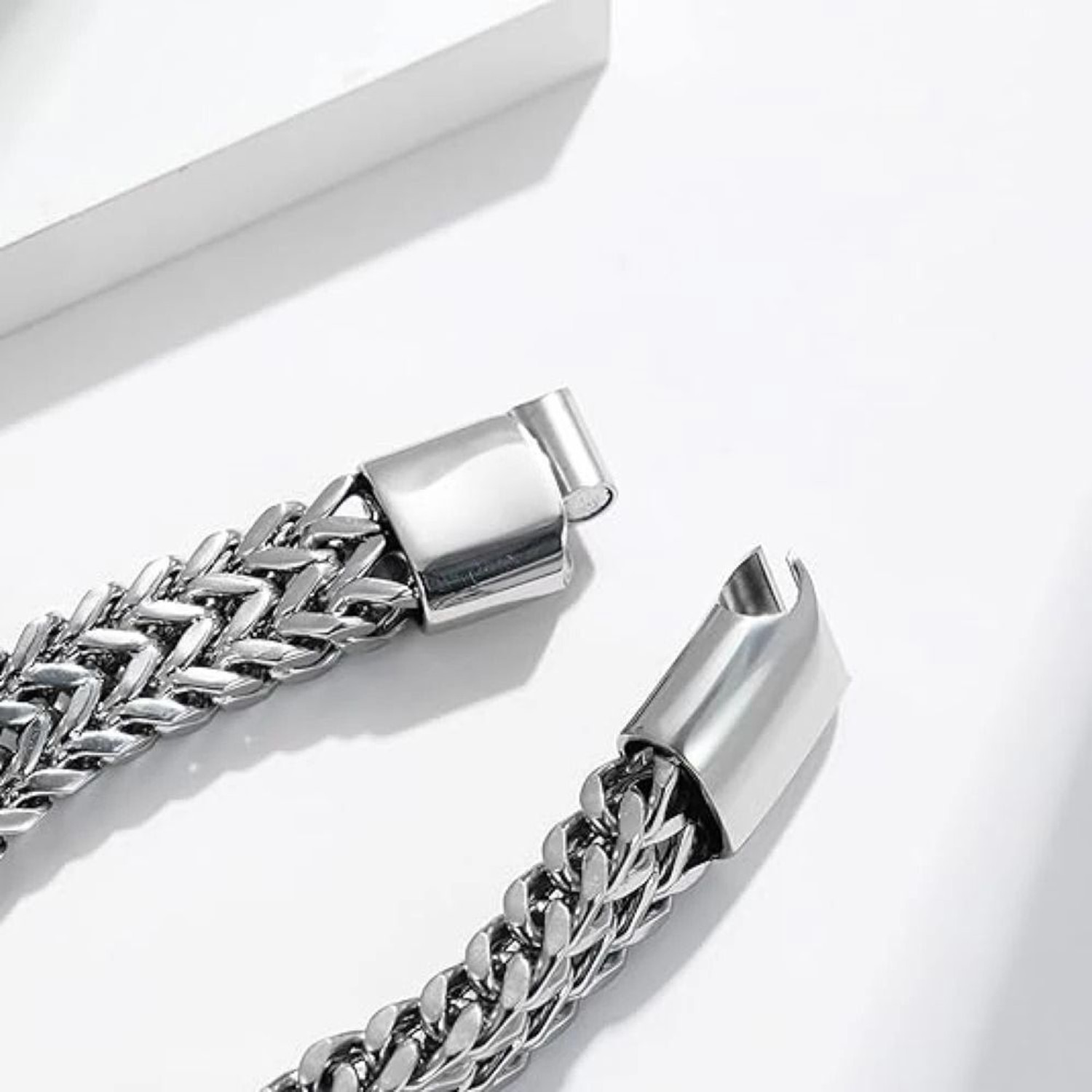 Image of Karishma Kreations Metal, Brass, Alloy, Stainless Steel Platinum, Rhodium, Gold-plated, Silver Bracelet
