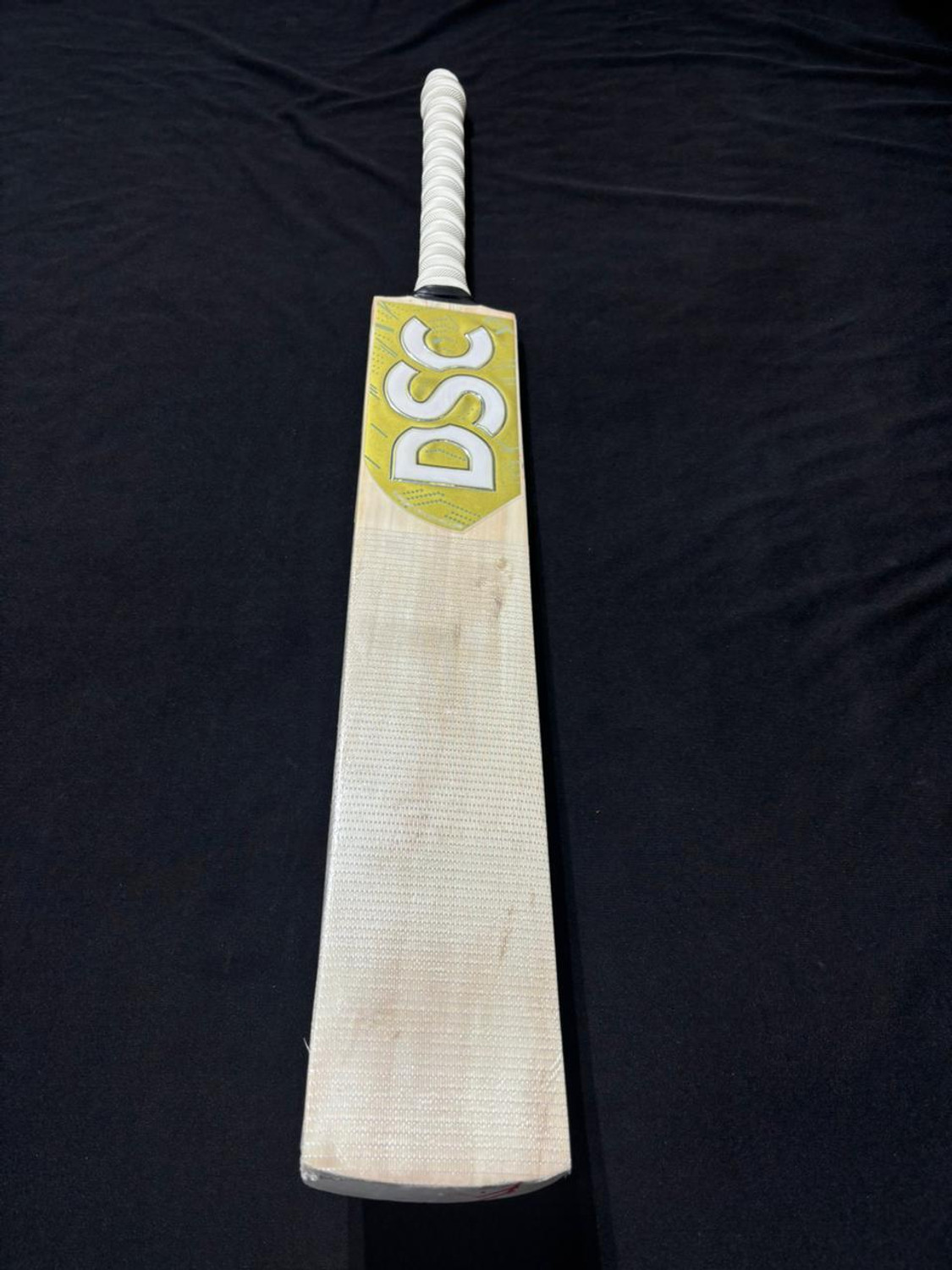 Image of THE SPORT VAULT DSC Gold Edition English Willow Bat English Willow Cricket Bat For 15+ Yrs