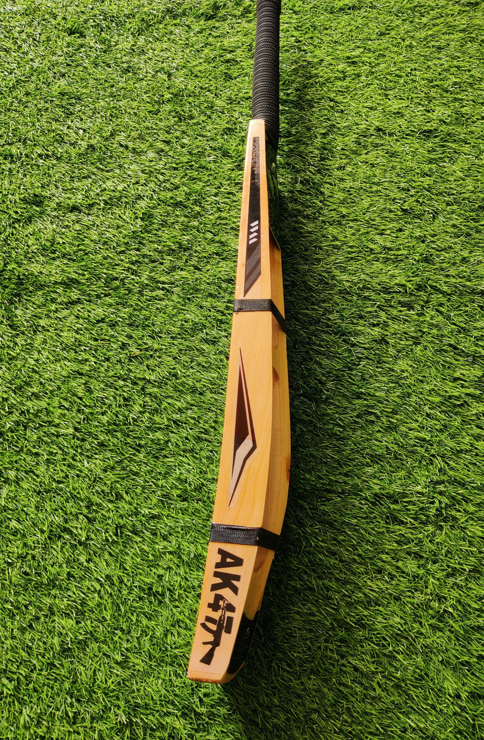 Image of Livesporting Hard tennis Ak47 Kashmir Willow Cricket Bat For 15+ Yrs