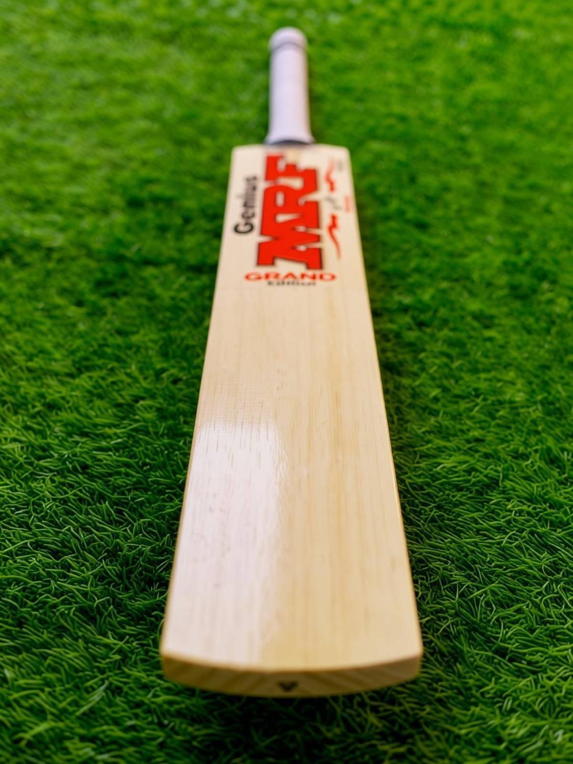 VVM Mrf Hard Tennis Kashmiri Willow Bat - Image 4