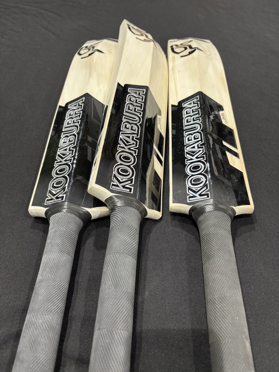 Image of Ews Kookabura Hard Hitting EW Bat English Willow Cricket Bat For 15+ Yrs