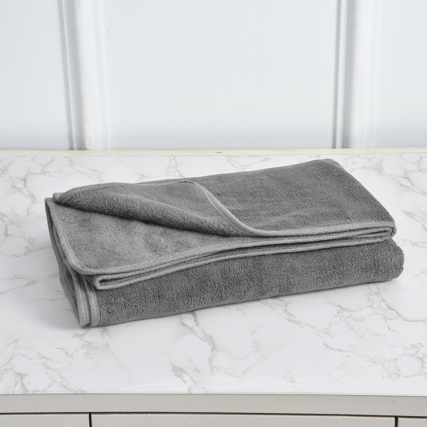 Image of Cotton Bolls Textiles Microfiber 340 GSM Bath Towel