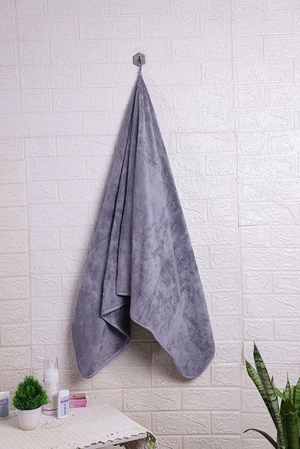 Image of KRIOVELLEA Microfiber 500 GSM Bath, Sport, Beach Towel Set