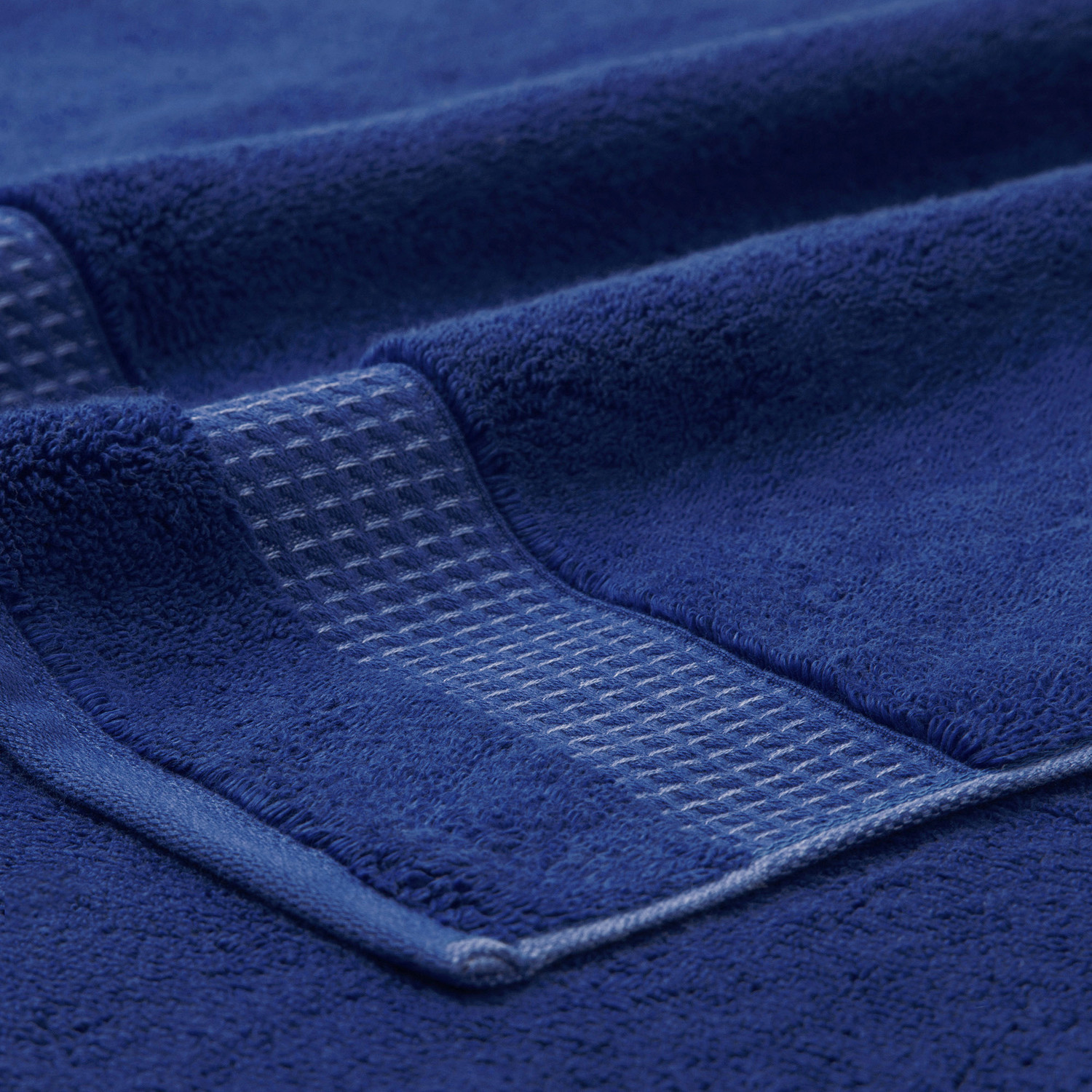 Image of Elarra Cotton 700 GSM Bath Towel