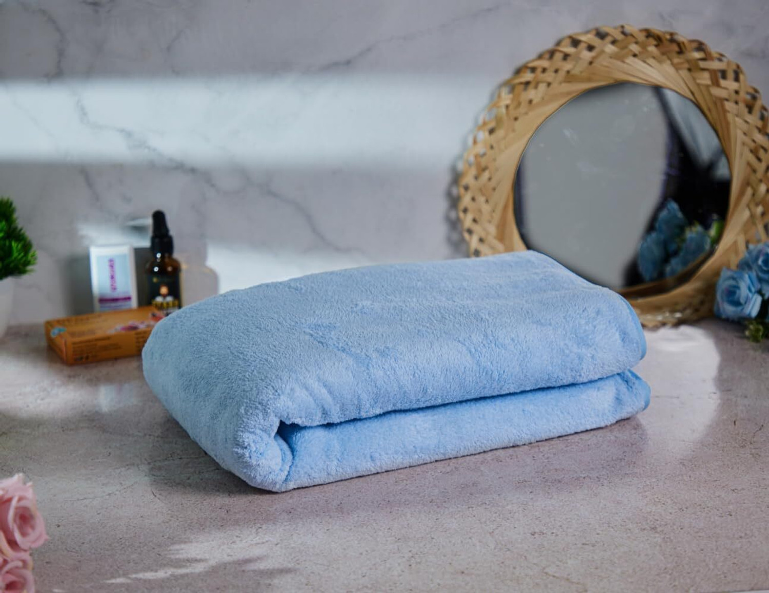 Image of KRIOVELLEA Microfiber 500 GSM Bath, Sport, Beach Towel