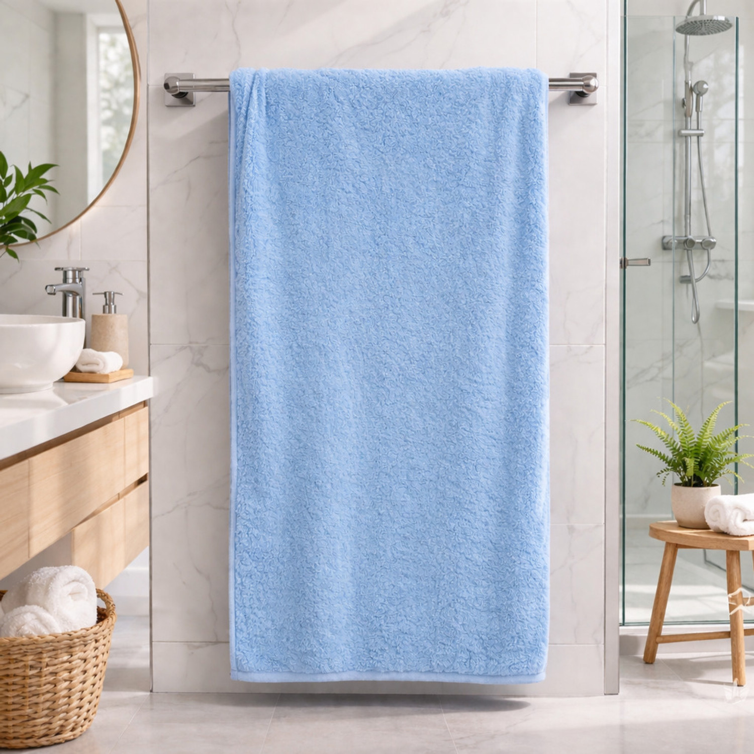 Image of KRIOVELLEA Microfiber 500 GSM Bath, Beach, Sport Towel