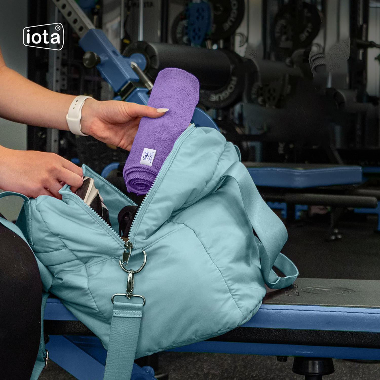 Image of IOTA Microfiber 450 GSM Face, Hand, Sport Towel