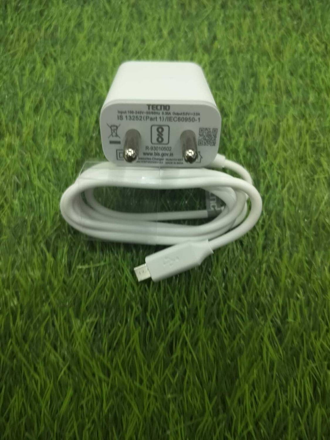 Tecno 10 W 2 A Wall Charger for Mobile with Detachable Cable