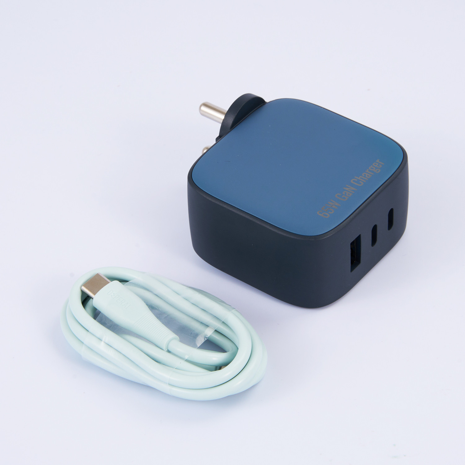 Image of DeperAI 65 W GaN 3.4 A 3 Port Mobile Charger with Detachable Cable