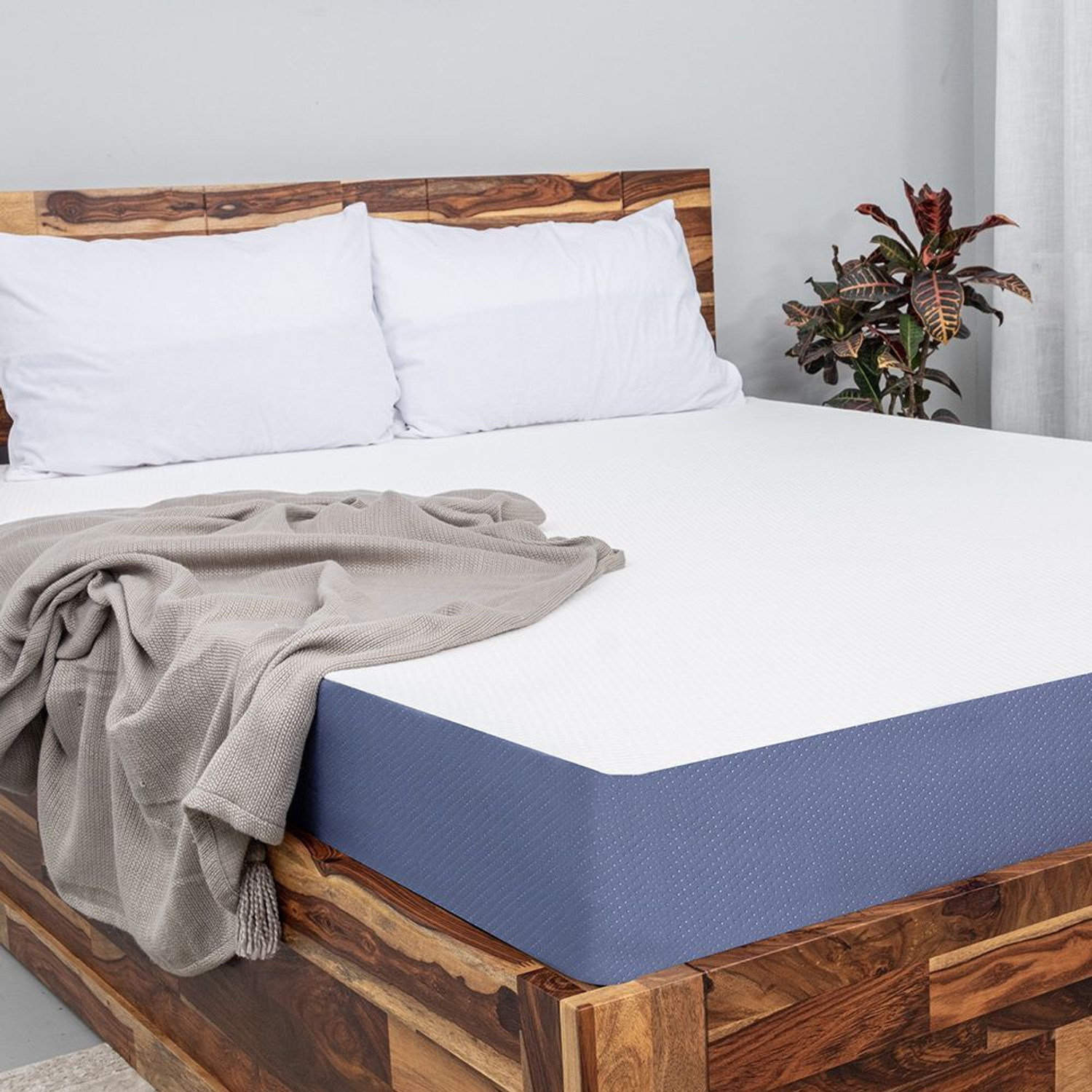 Image of Wakefit Dual Comfort Mattress - Hard & Soft 5 inch King High Resilience (HR) Foam Mattress